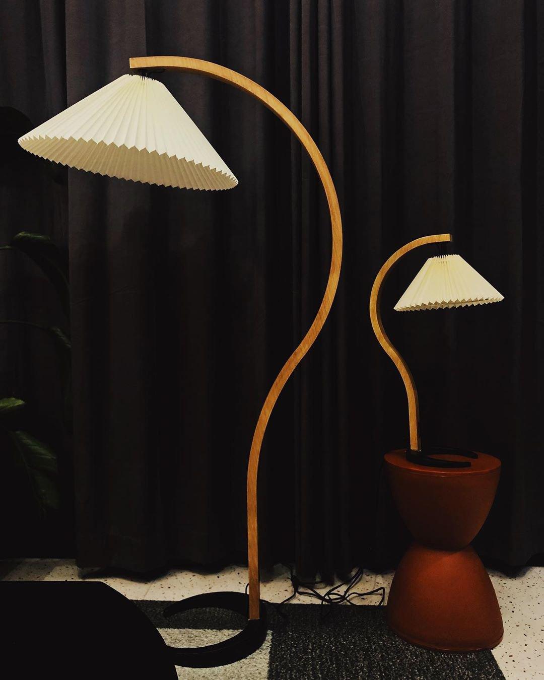 Modern Caprani Floor Lamp - Adjustable LED Standing Light for Living Room, Bedroom & Office - Brighten Your Space with Stylish Home Decor Lighting
