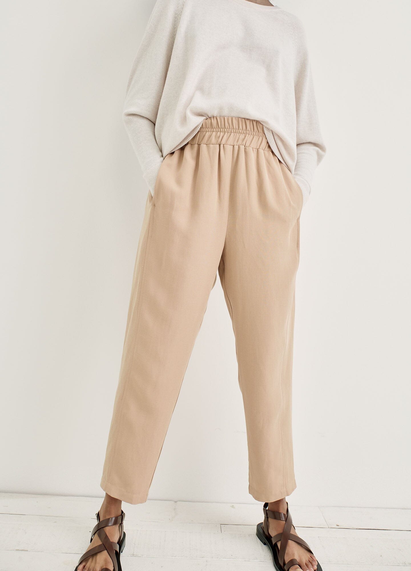 The Asher Pant - Stylish & Comfortable Men's Casual Pants for Everyday Wear | Perfect for Office, Travel & Outdoor Activities