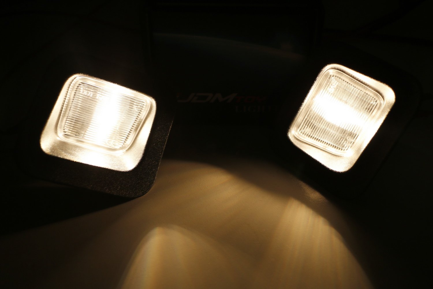 OEM Replacement Clear Lens License Plate Lights Assembly for 2003-2018 Dodge RAM 1500/2500/3500 - LH RH Pair with Bulbs & Sockets | Upgrade Your Truck's Rear Lighting for Better Night Visibility