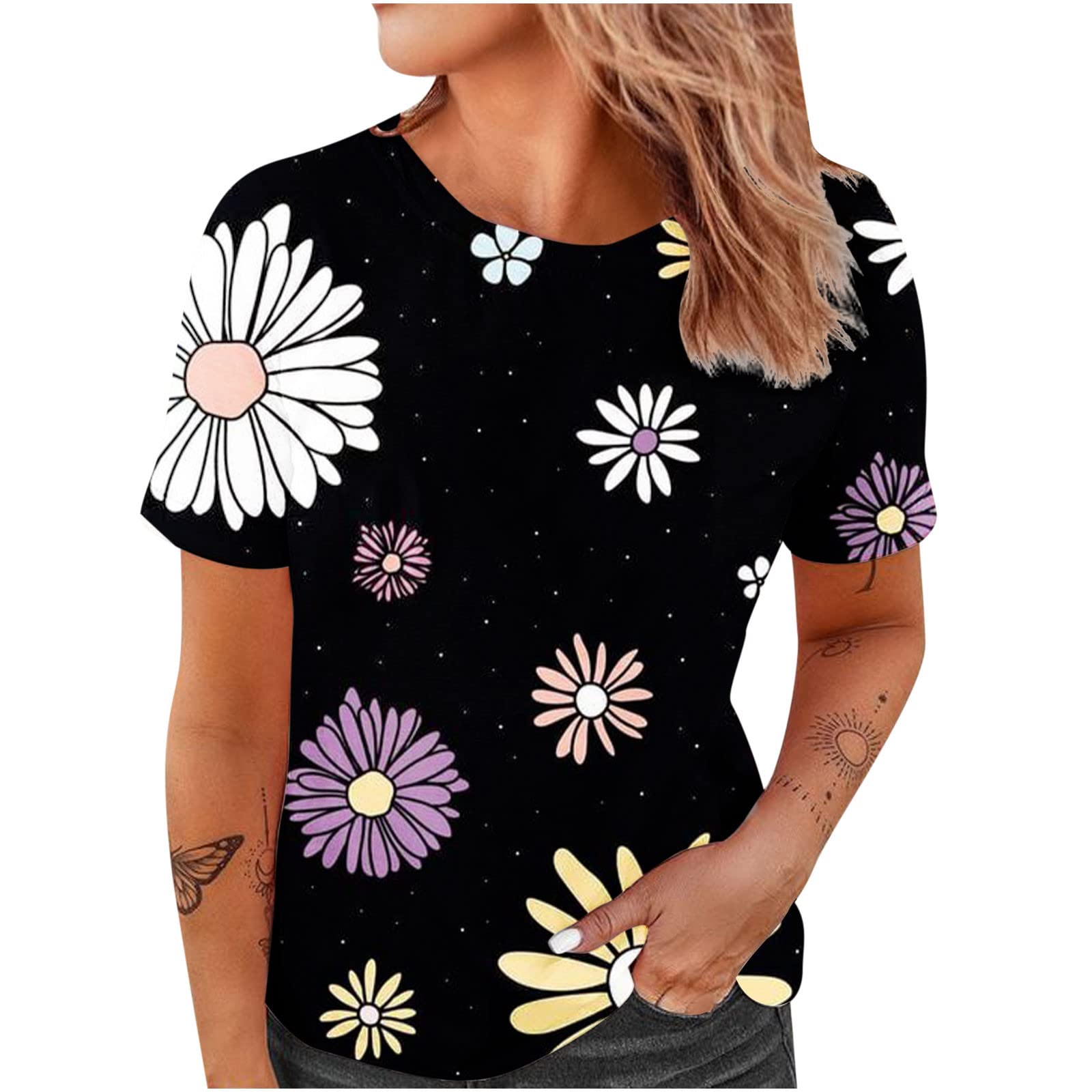 Trendy Women's Summer Crewneck Short Sleeve T-Shirt - Fashionable Tunic Top for Casual Wear, Outings & Beach Vacation