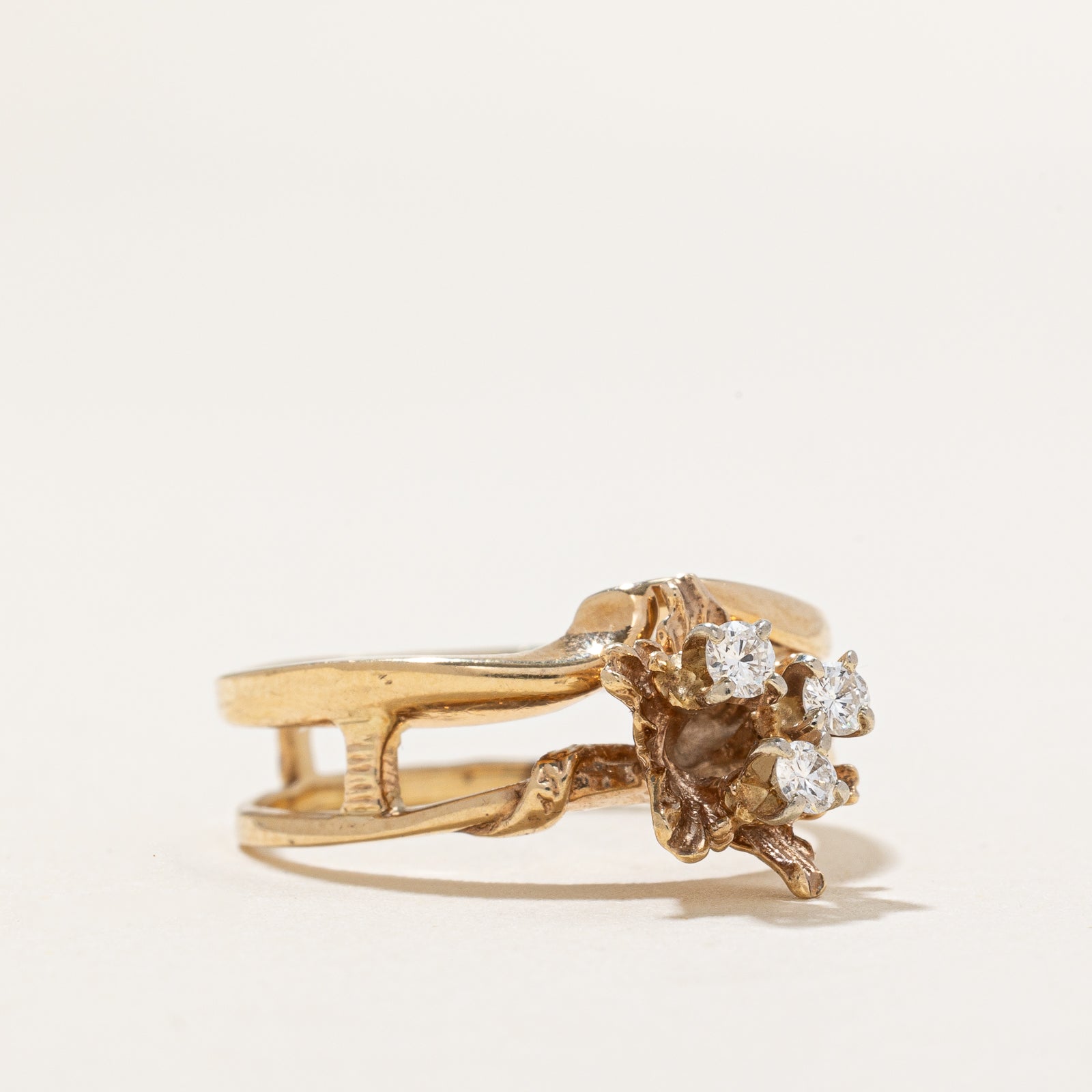 0.11ctw Three Stone Diamond Floral Ring - Size 7 | Elegant Engagement, Wedding, Anniversary Gift for Her | Perfect for Romantic Occasions & Special Celebrations