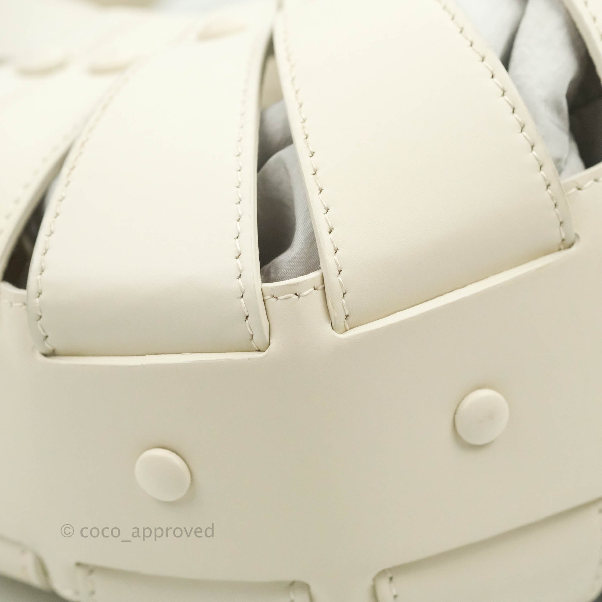 Bottega Veneta Small Shell Bag in White | Luxury Crossbody Purse for Women | Perfect for Date Night & Evening Events