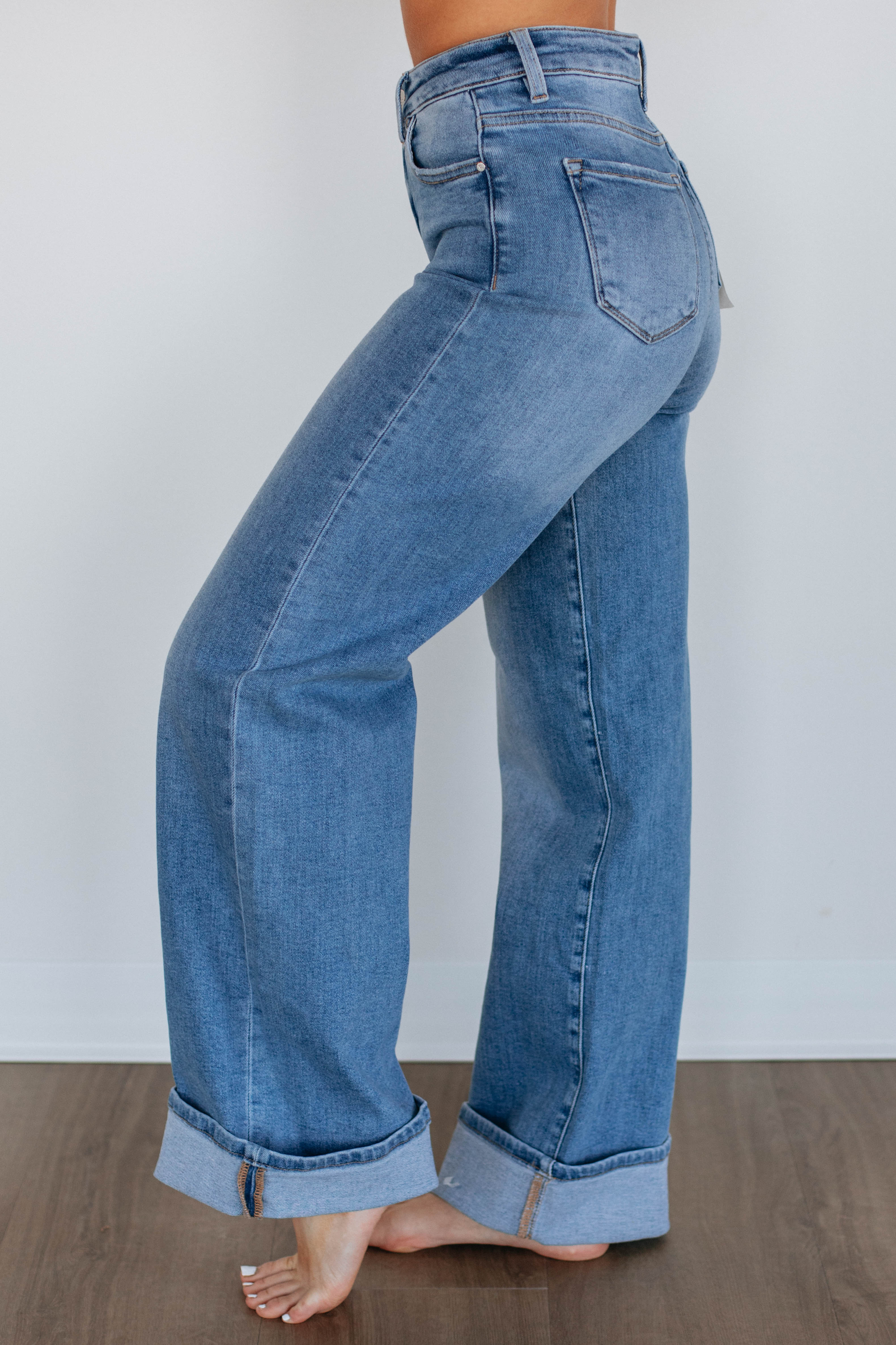 Cece Risen Jeans - Medium Wash Distressed Denim Pants for Women | Comfortable & Stylish for Casual Outings, Date Nights & Weekend Wear