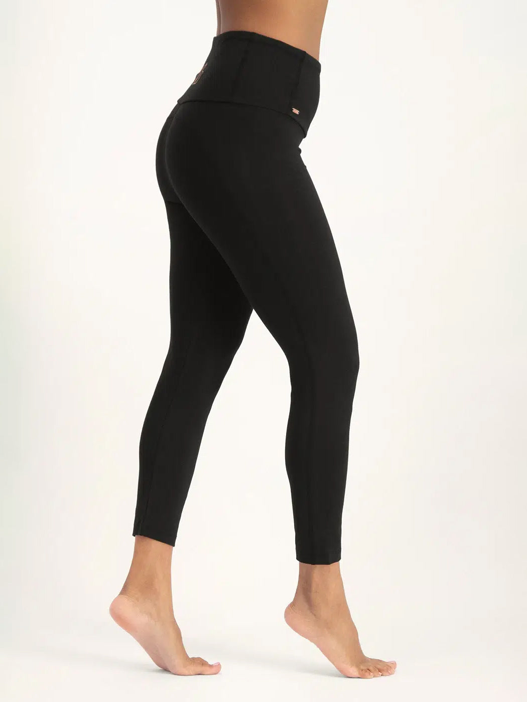 Urban Goddess Surya 7/8 Yoga Leggings - Onyx Black | High-Waisted Workout Pants for Women | Perfect for Yoga, Pilates & Gym