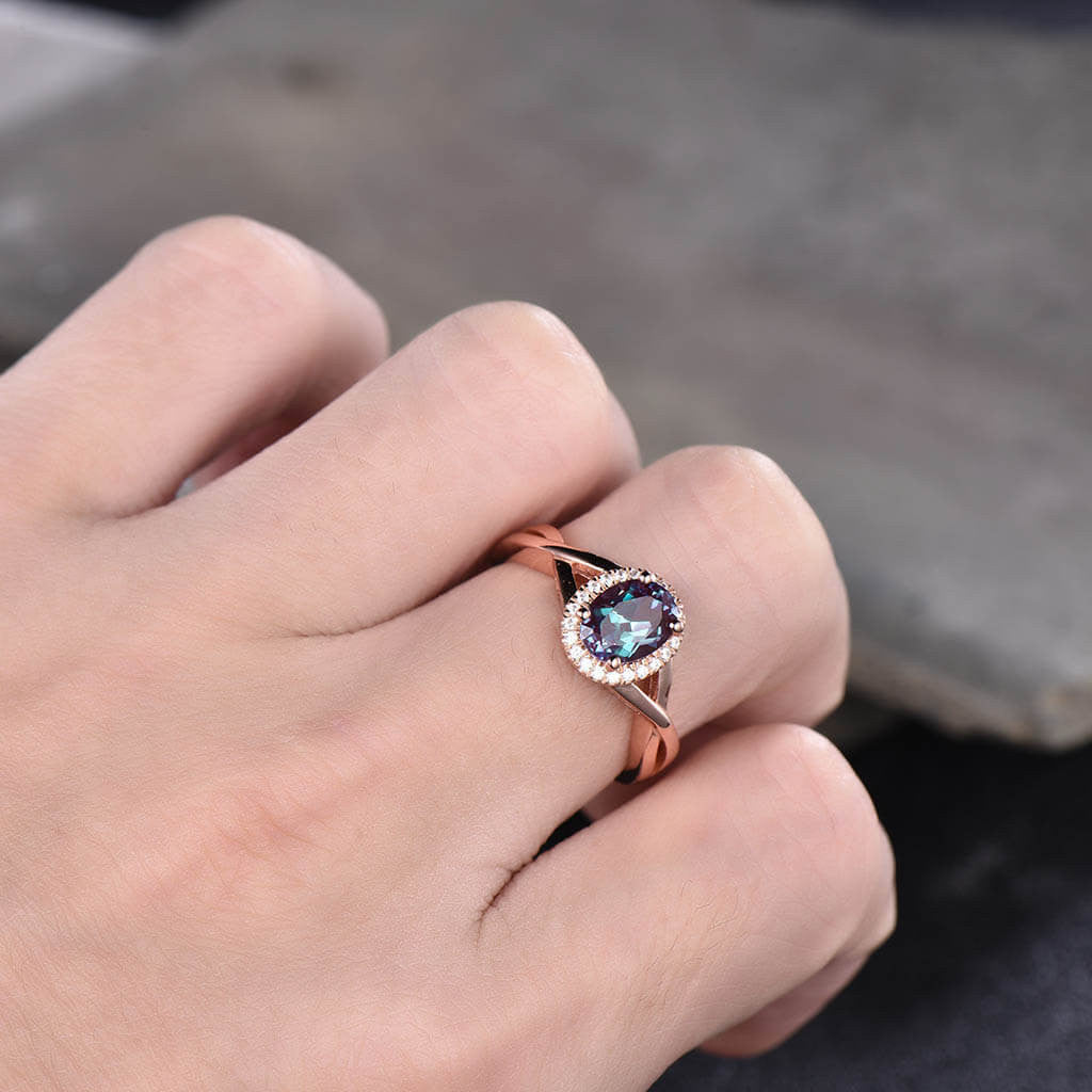 14K/18K Oval Lab Alexandrite Engagement Ring with Infinity Diamond Halo & Criss Cross Design - Perfect for Proposals, Anniversaries & Special Occasions