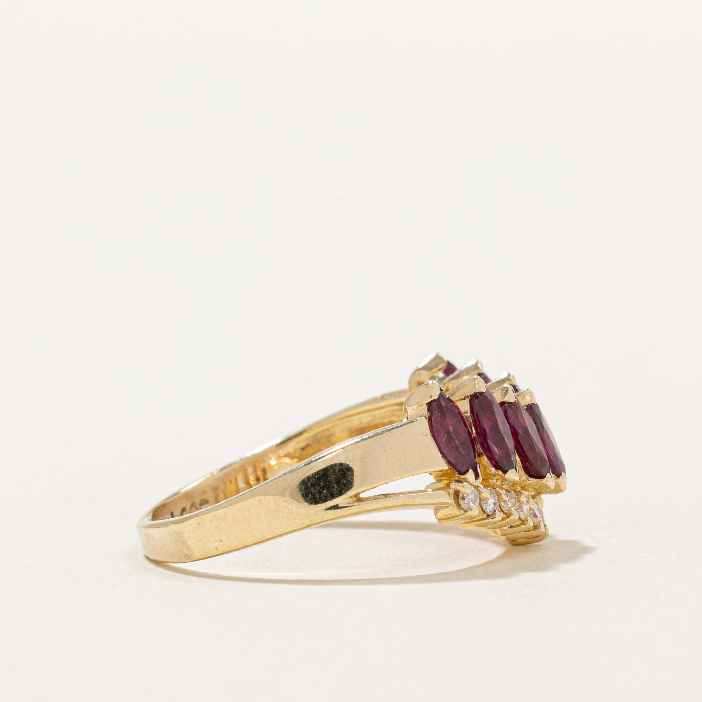 Exquisite Ruby & Diamond Chevron Ring - 0.91ctw Total Weight, 0.22ctw Diamonds - Size 5.75 - Perfect for Anniversary Gifts, Valentine's Day & Special Occasions