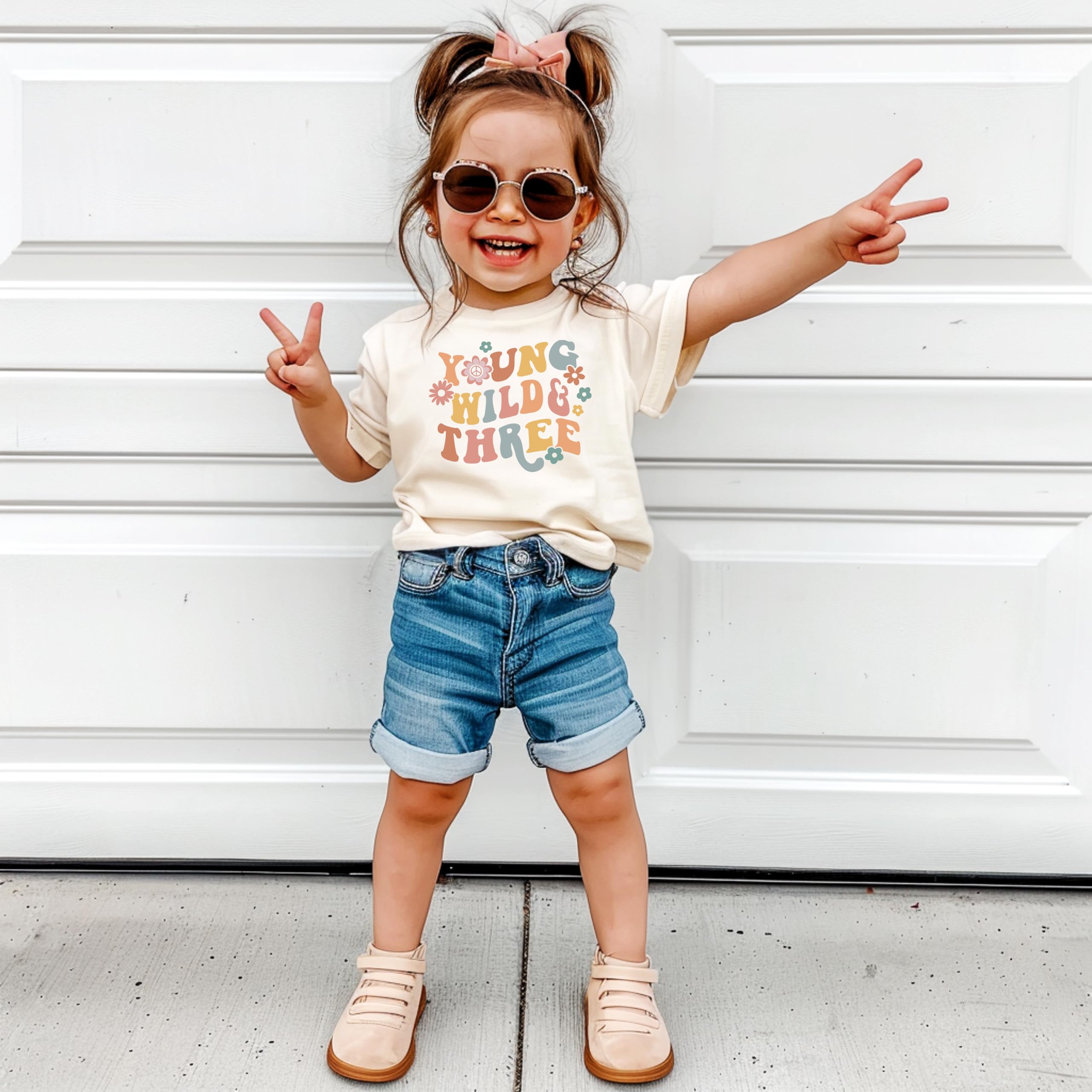 Adorable 3rd Birthday Shirt for Baby Girls - Young Wild Three Daisy Groovy Toddler Outfit | Perfect for Birthday Parties, Photo Shoots & Special Celebrations