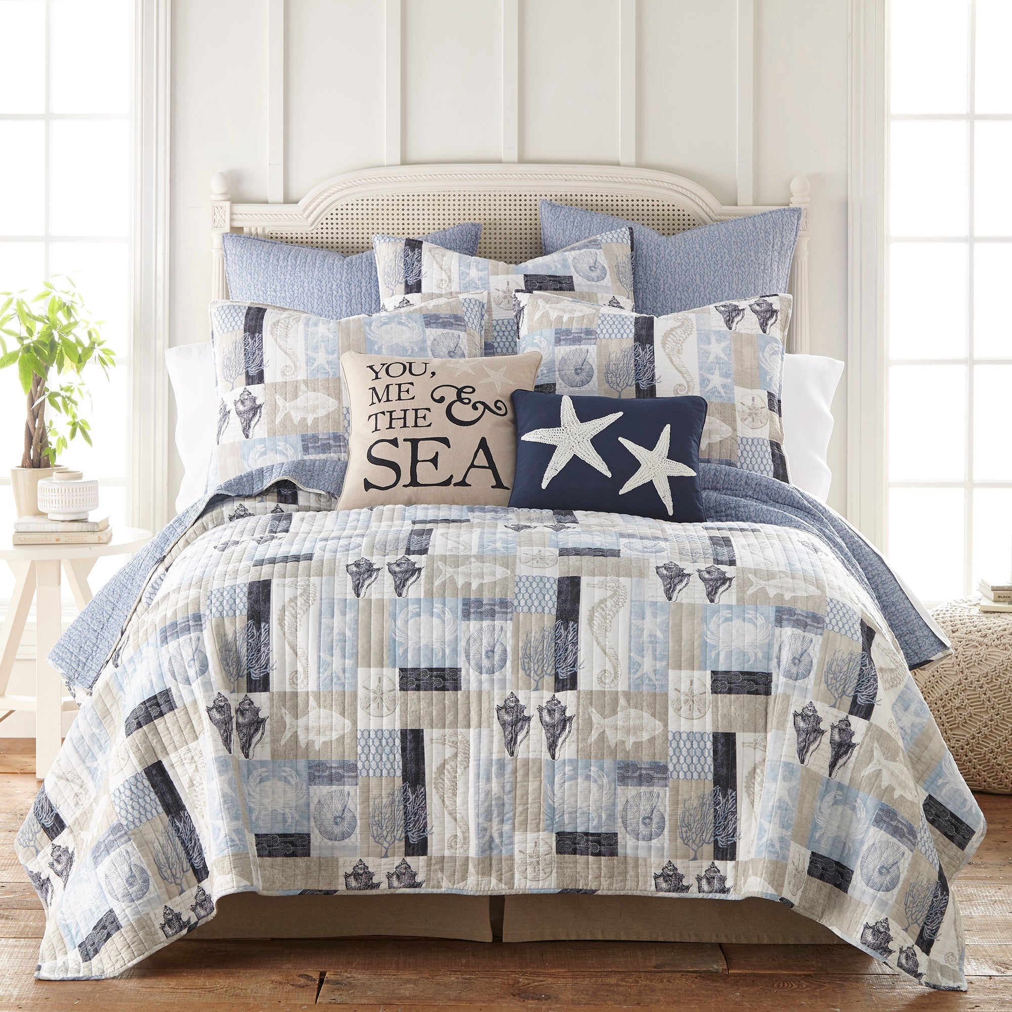 Cerralvo You Me Sea Pillow - Soft & Comfortable Couples Pillow for Cuddling, Gifts for Couples, Long Distance Relationship Gifts - Perfect for Movie Nights, Bedroom Decor, and Romantic Getaways