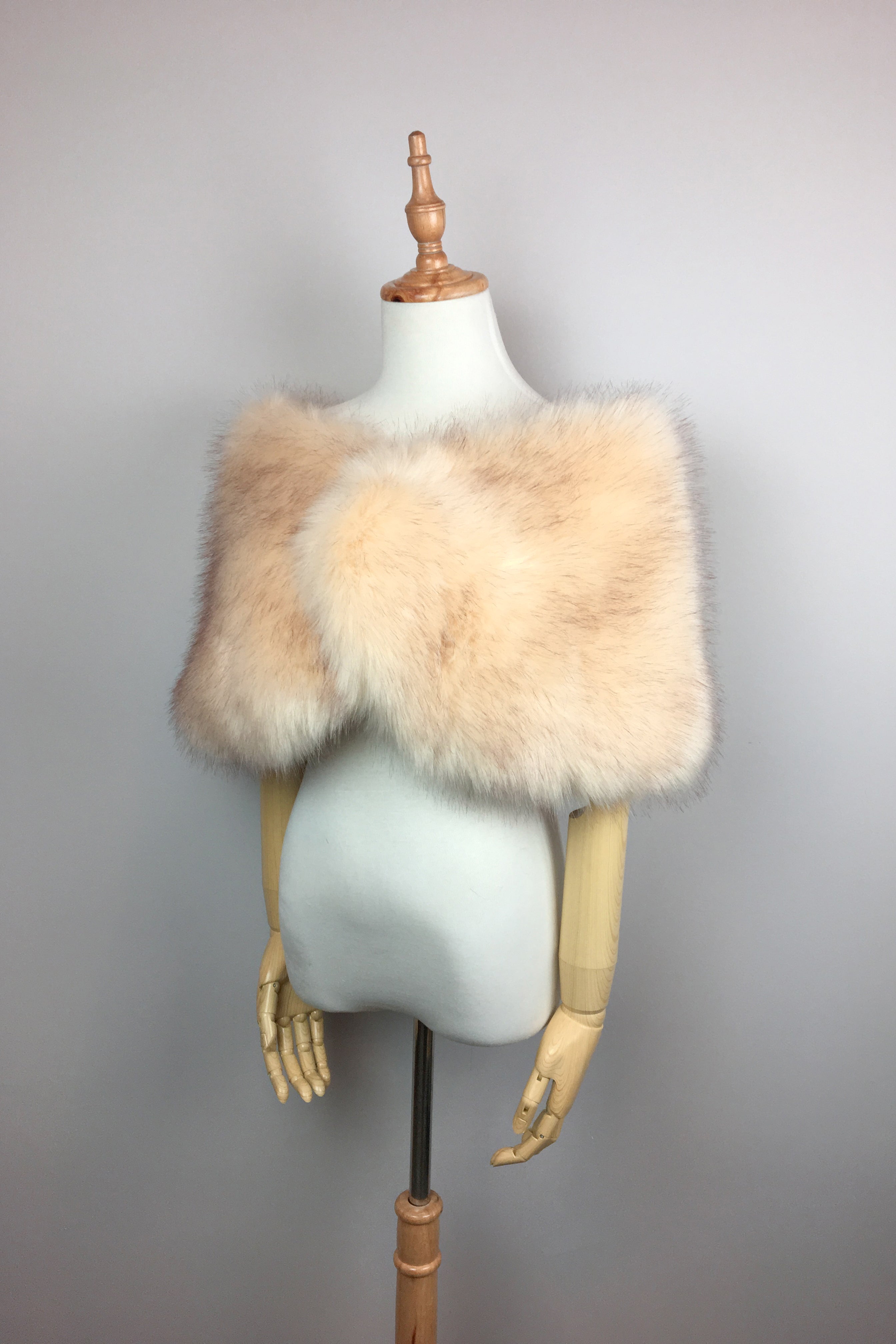 Luxury Champagne Fur Wrap Shawl - Soft Faux Fur Stole for Women (Serena Cha03) - Perfect for Weddings, Parties, and Evening Events