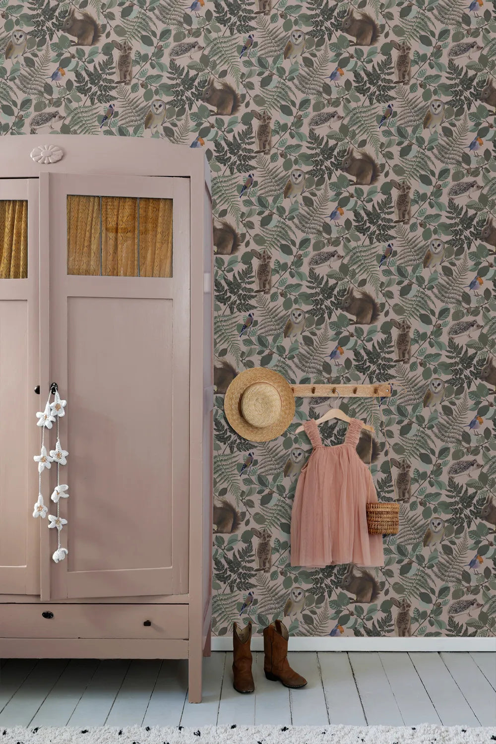 Forest Friends Mystic Woods - Enchanted Woodland Decor for Kids' Rooms & Nursery - Perfect for Fantasy Themed Bedrooms & Playrooms