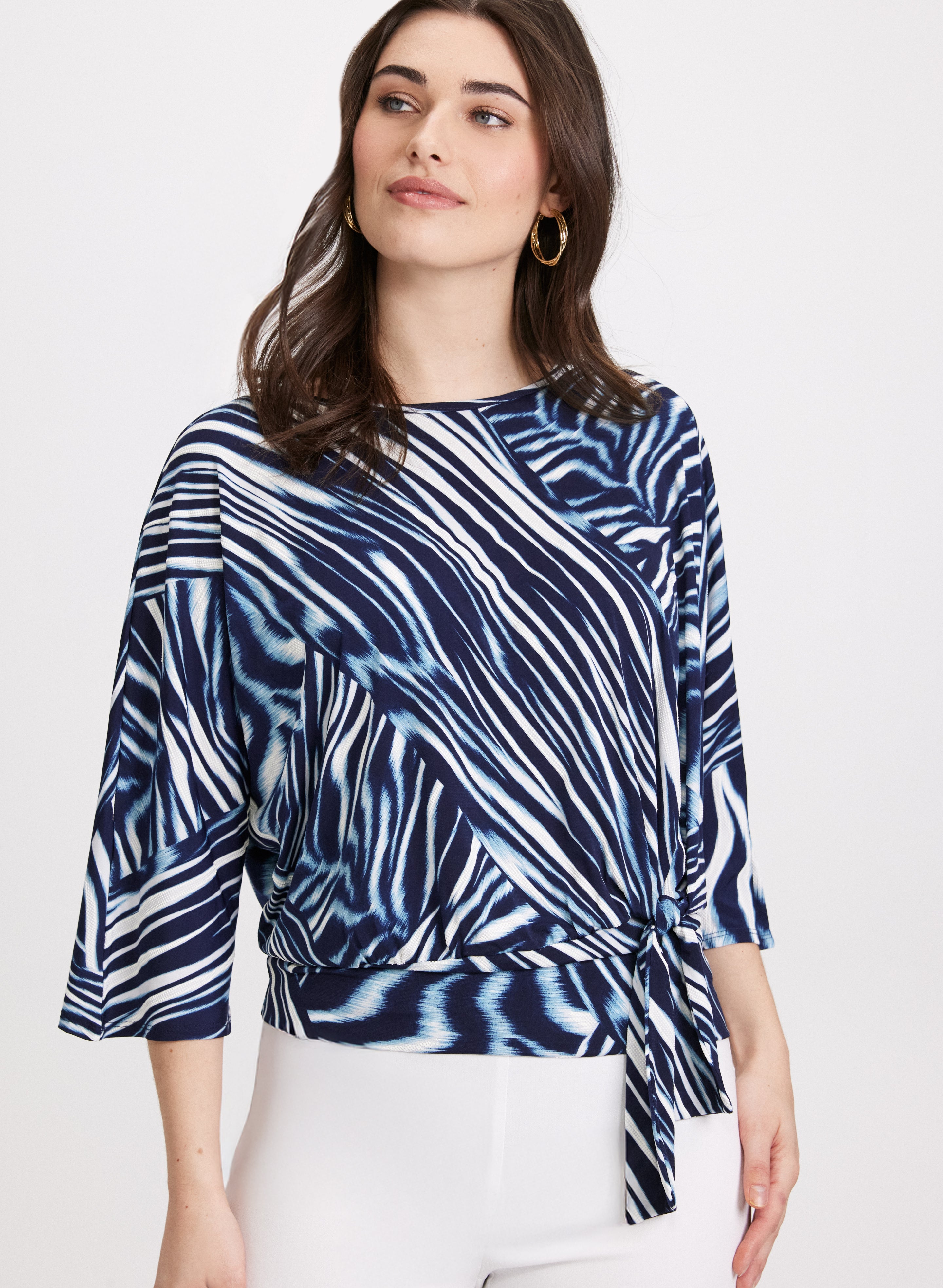 Stylish Abstract Print Top for Women - Trendy Blouse for Casual Outfits & Party Wear