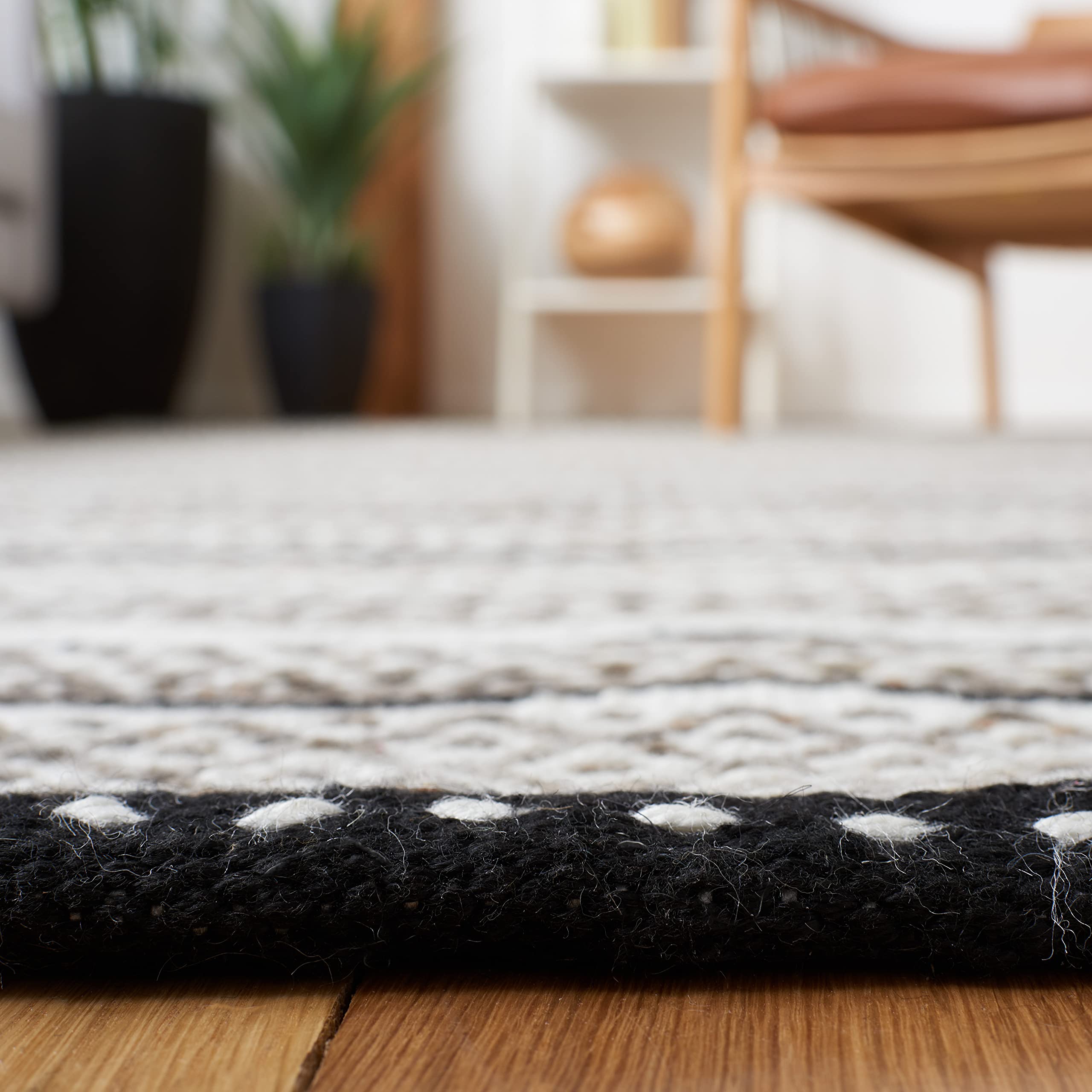 SAFAVIEH Striped Kilim Collection 7' Square Black/Ivory STK102Z Flatweave Area Rug - Perfect for Living Room, Dining Room, Bedroom & Home Decor