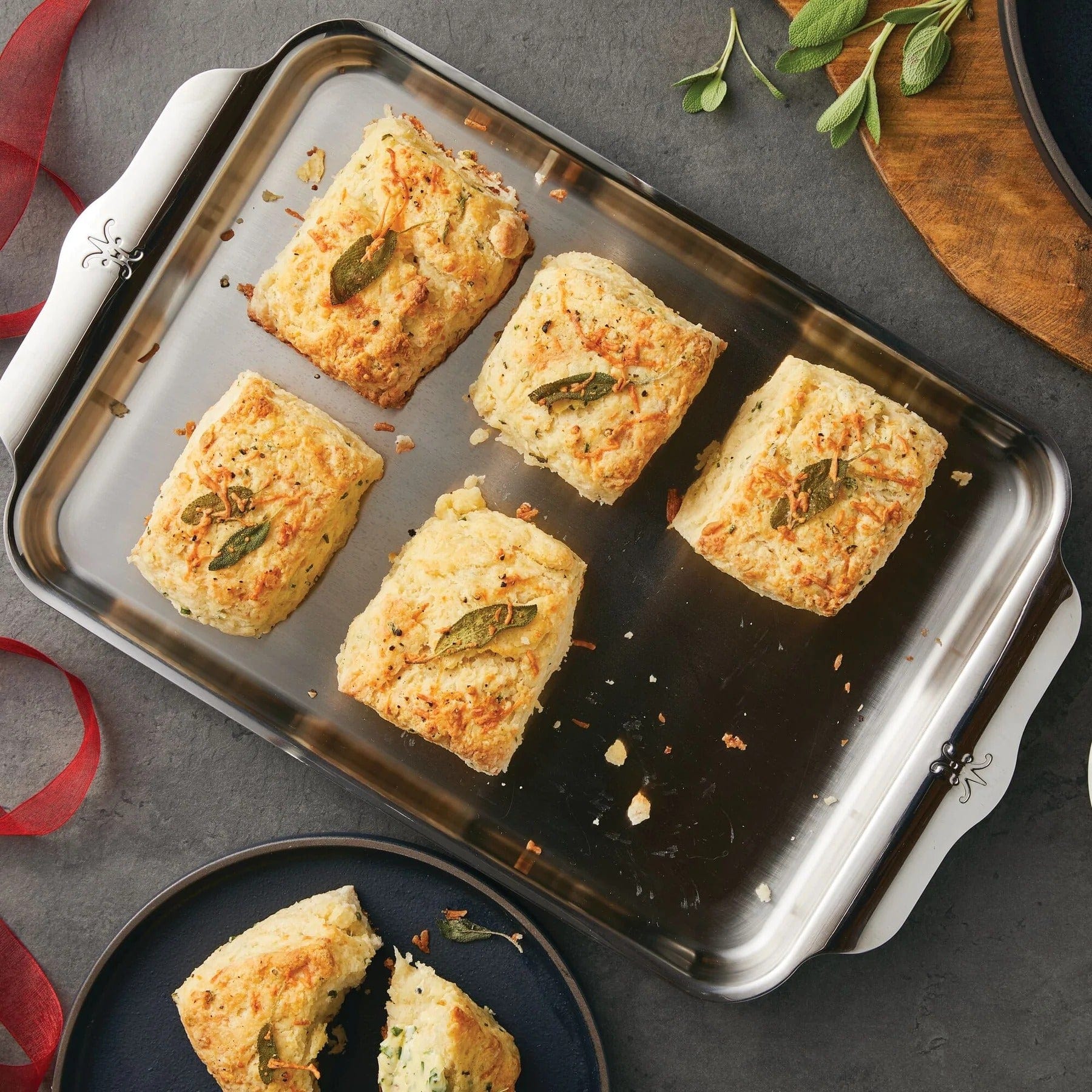 Hestan OvenBond Nonstick Quarter Sheet Pan 9x12 Inch - Perfect for Baking Cookies, Roasting Veggies & Cooking Meals in Oven