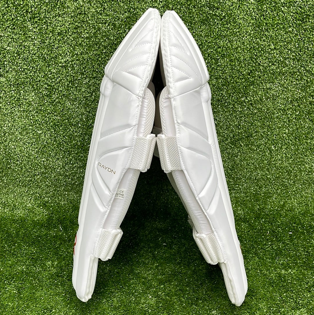 Raydn Cricket Youth Wicket Keeping Pads - Lightweight Protective Gear for Junior Cricket Players - Perfect for Practice, Matches & Training Sessions