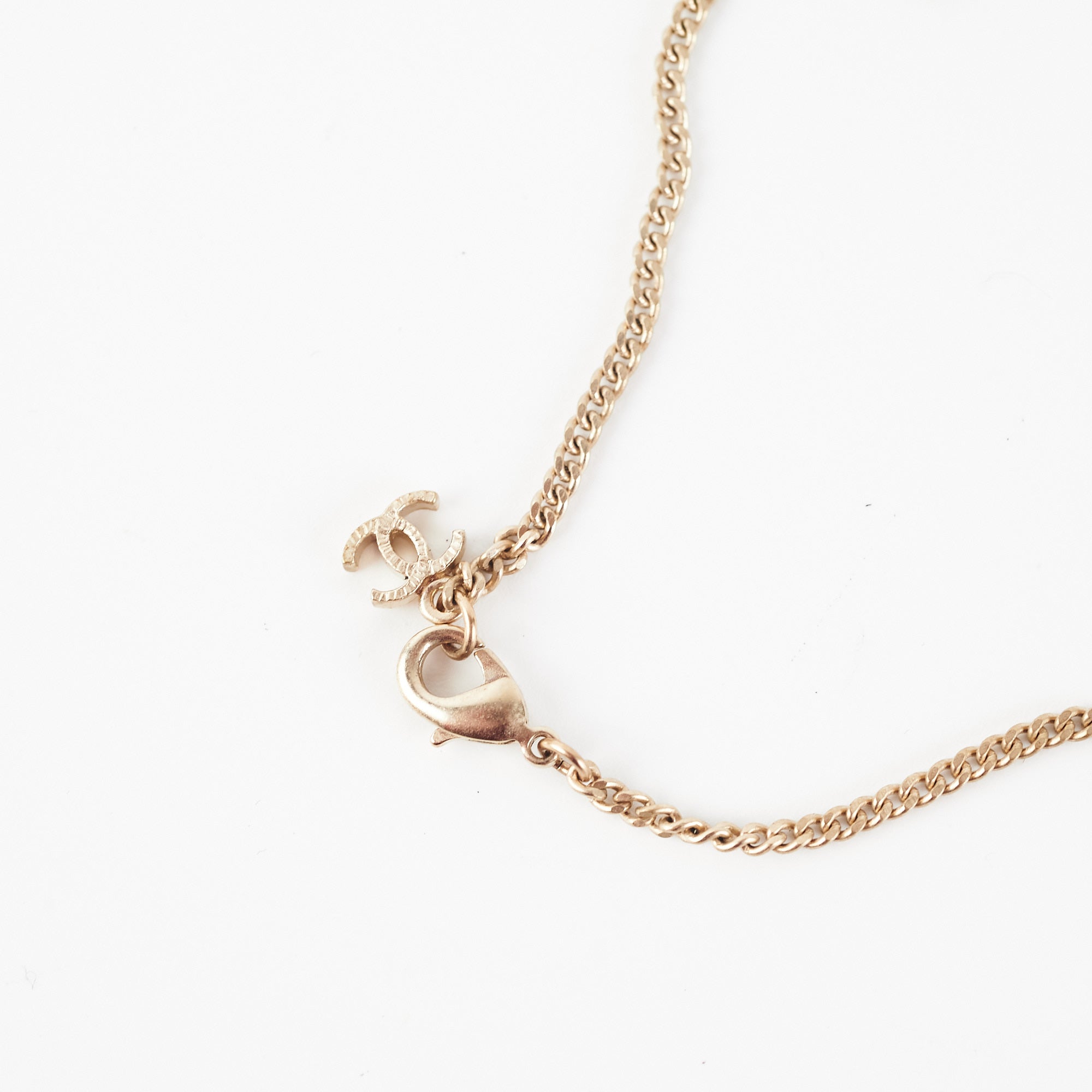 Chanel CC Pearl Necklace - Fashion Costume Jewelry for Women - Elegant Gift for Birthday, Anniversary & Special Occasions