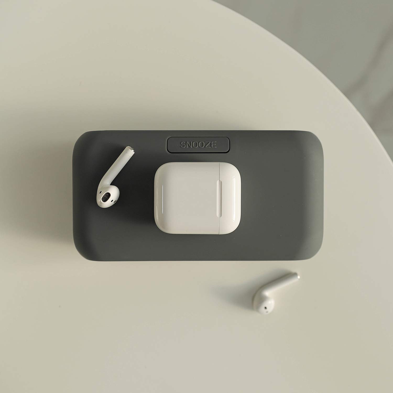 Mooas Qi Wireless Charging Digital Alarm Clock with Mirror - Slim Desk Clock for Bedroom, Office, Nightstand | Fast 10W Charger for iPhone 15/14/13 Pro, Samsung Galaxy S24/S23/S22, AirPods | USB Port & LED Display (Charcoal Gray) - Perfect for Home, Office, Travel and Gift Giving