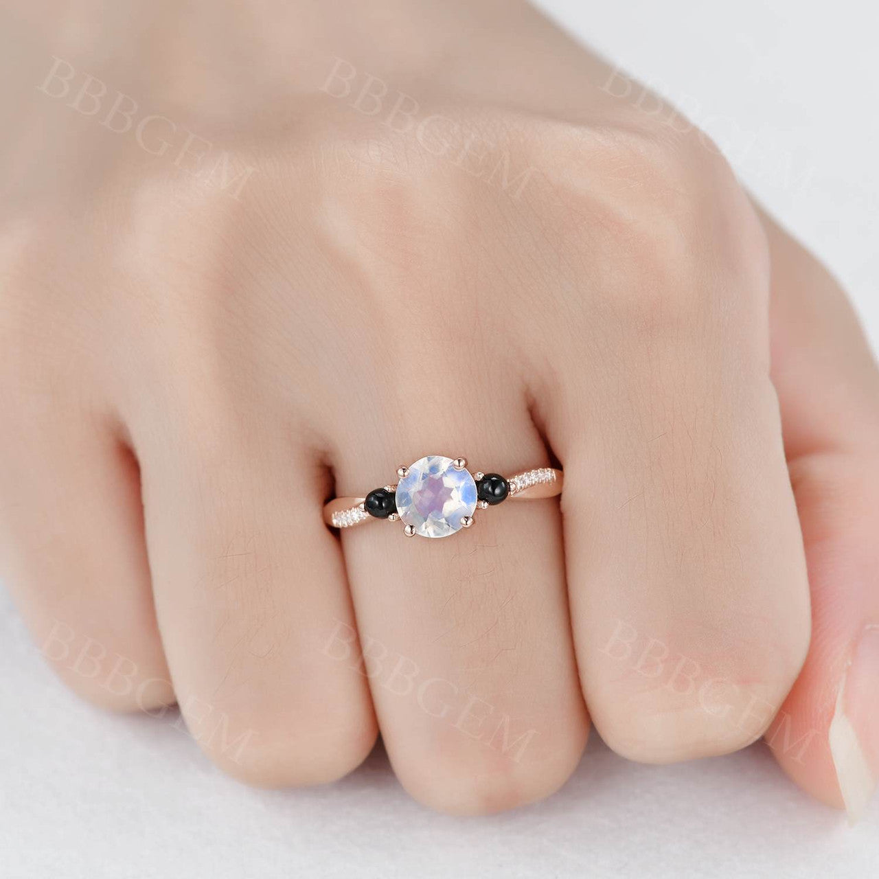 1 Carat Round Cut Moonstone Engagement Ring with Black Onyx - Diamond Size Stone for Wedding, Proposal & Anniversary Gifts