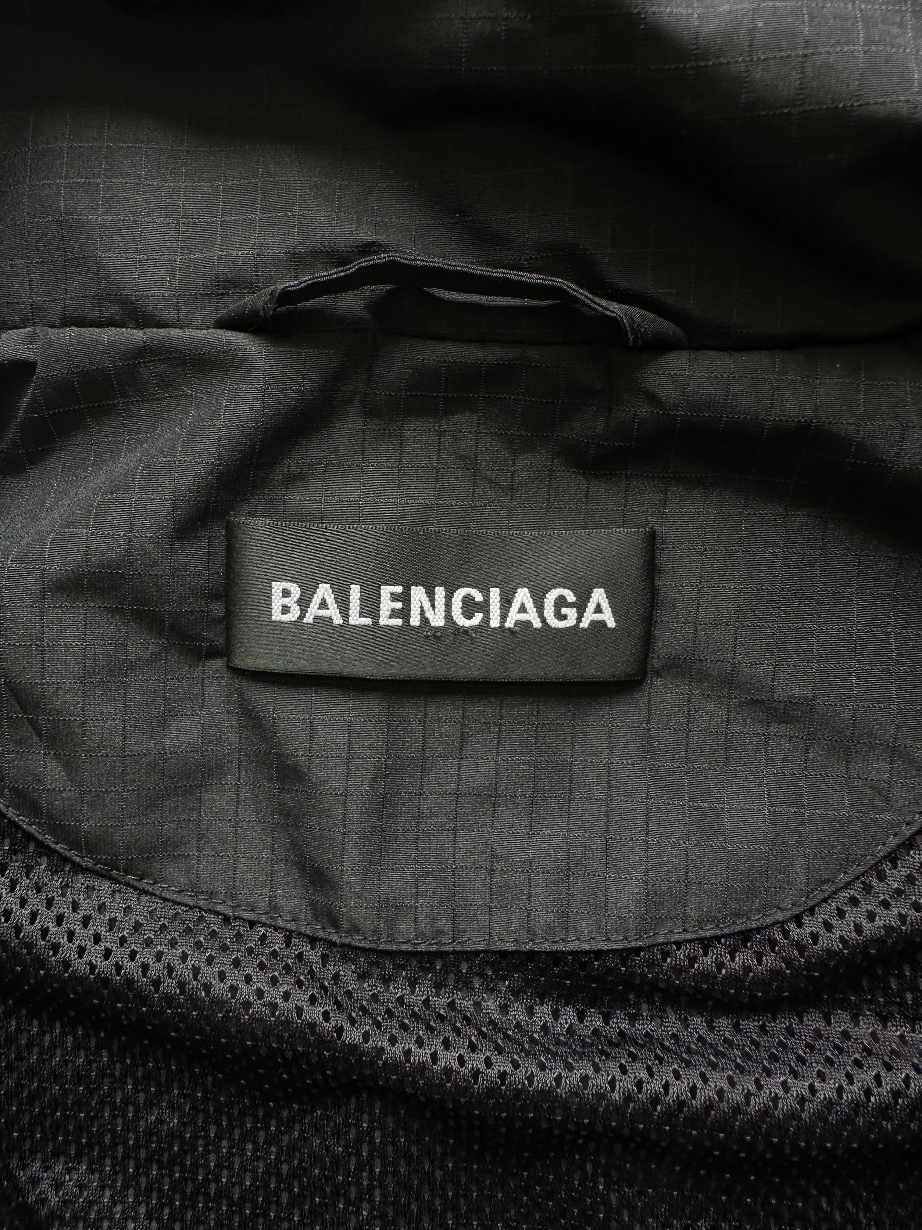 Balenciaga Black Logo Hooded Windbreaker Jacket for Men & Women - Lightweight Waterproof Outdoor Windbreaker for Running, Hiking & Travel