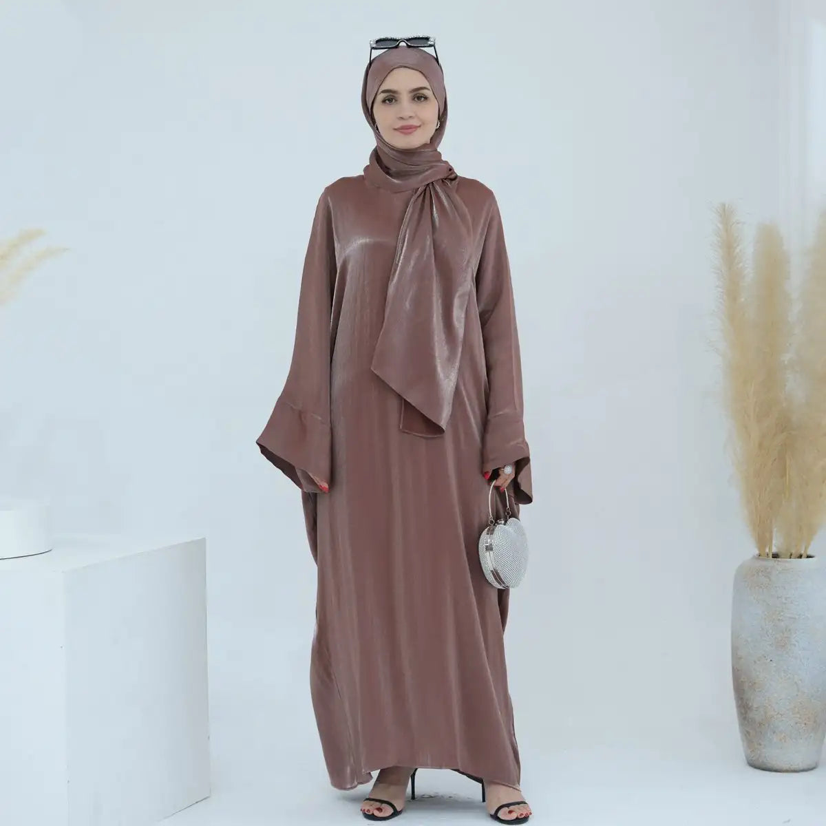 Elegant Muslim Women Abaya Dress - Modest Islamic Prayer Dress for Women - Perfect for Prayer, Mosque, and Special Occasions