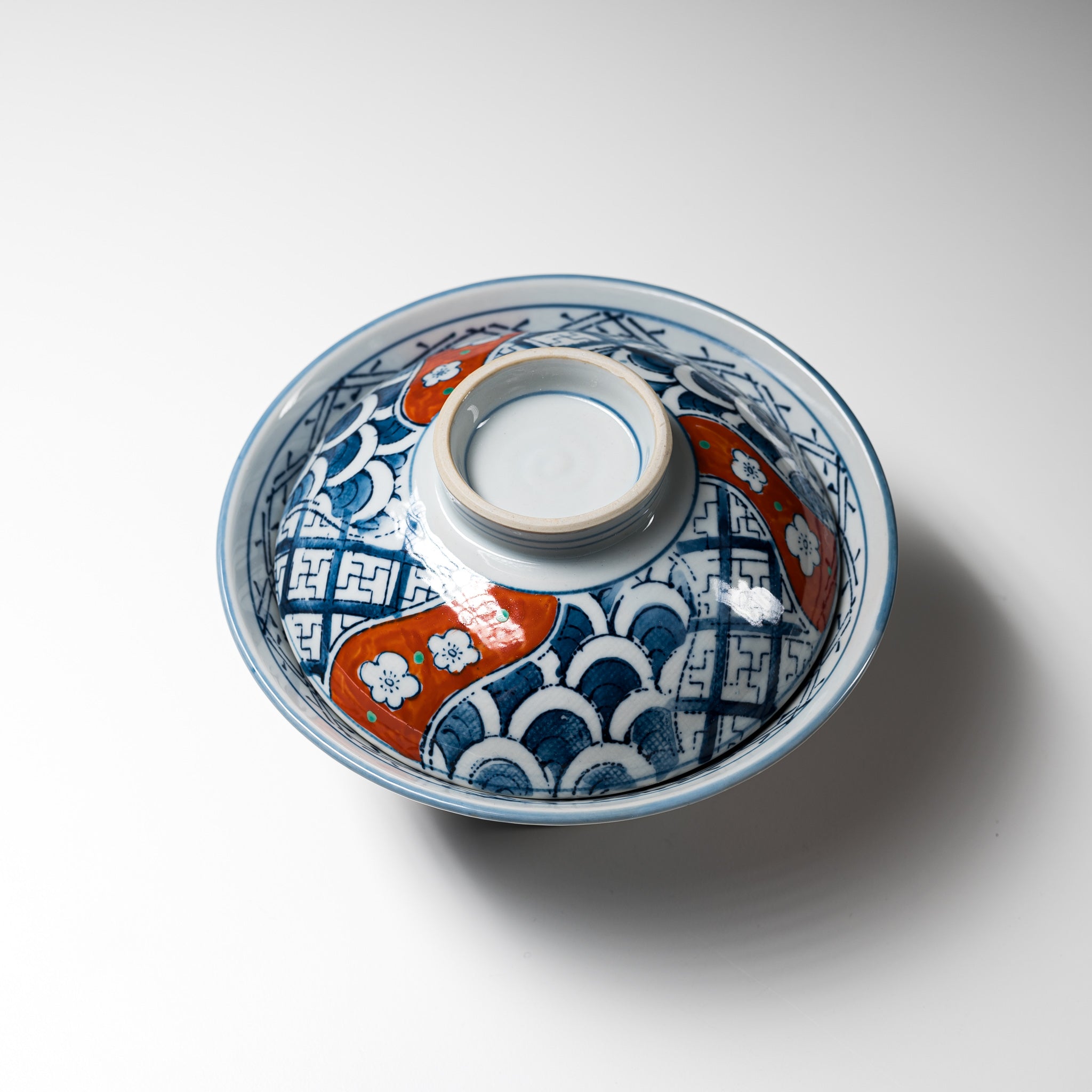 Handmade Mino Ware Donburi Bowl with Lid - 16cm Traditional Japanese Blue Arita Porcelain Rice Bowl for Sushi, Ramen & Soup | Microwave & Dishwasher Safe