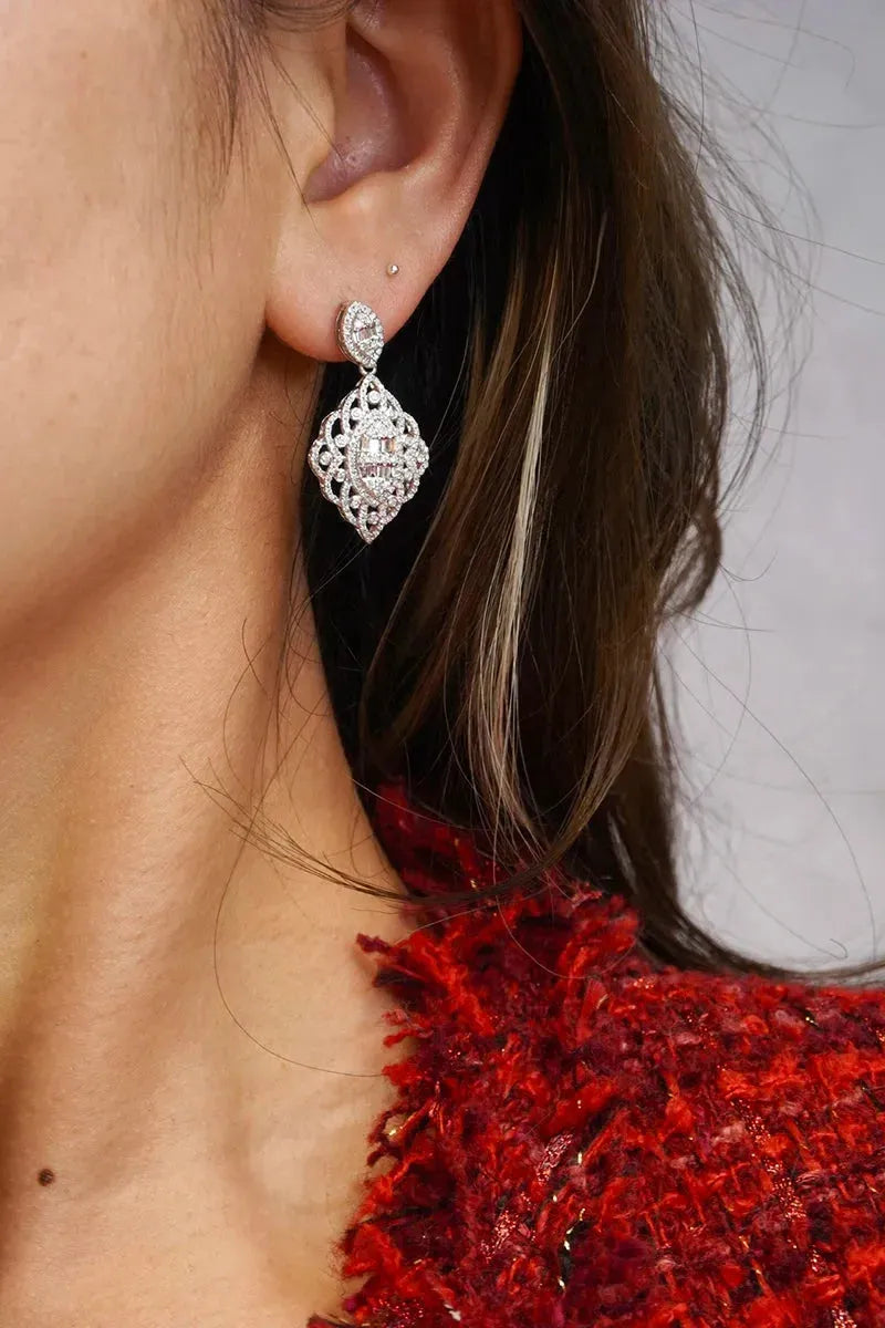 18K White Gold Diamond Drop Earrings for Women - 1.50 Carat Natural Diamond Elegant Dangle Earrings - Perfect for Parties, Weddings & Special Occasions
