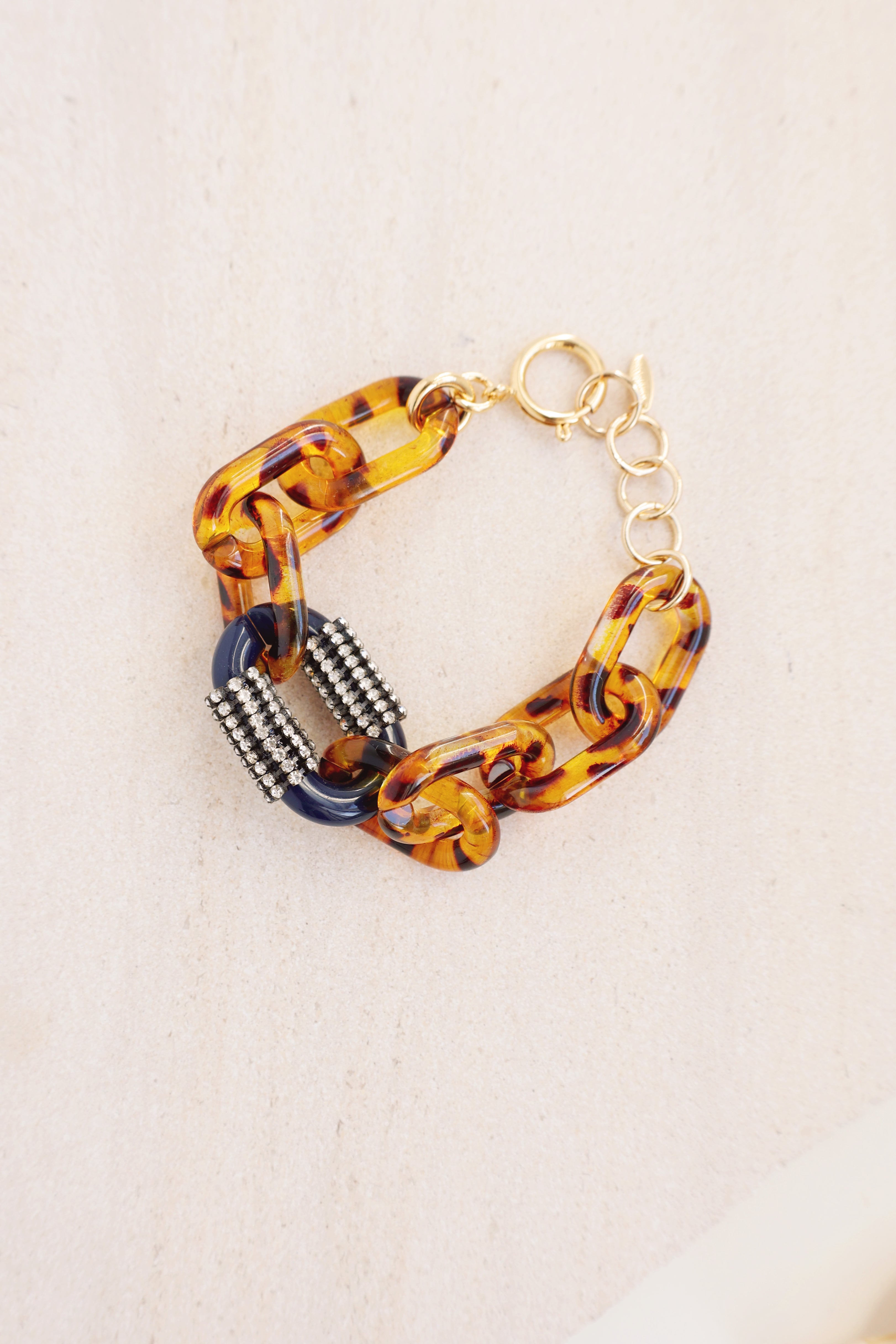 Stylish Resin Chain Link Bracelet with Rhinestones - Elegant Bling Jewelry for Women - Perfect for Parties, Weddings & Everyday Wear