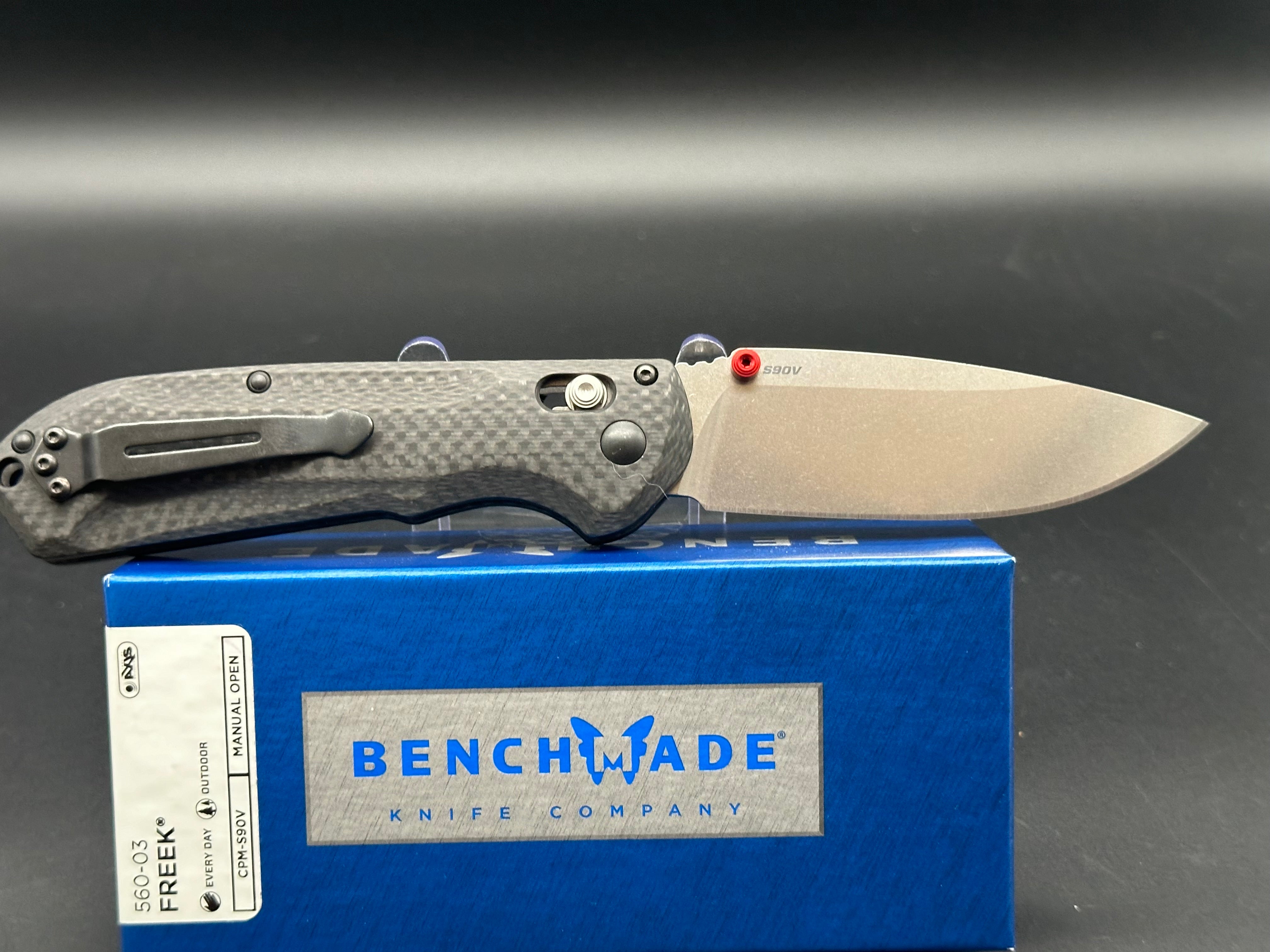 Benchmade Freek 560-03 AXIS Lock Folding Knife with Carbon Fiber Handle - 3.6