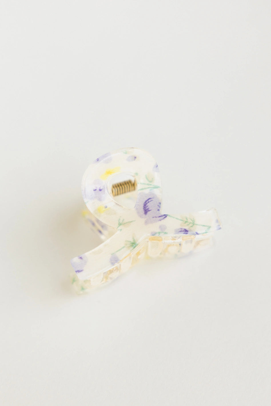 Lavender Floral Hair Claw Clip for Women - Boho Hair Accessories for Ponytails, Buns & Updos - Perfect for Weddings, Parties & Everyday Wear
