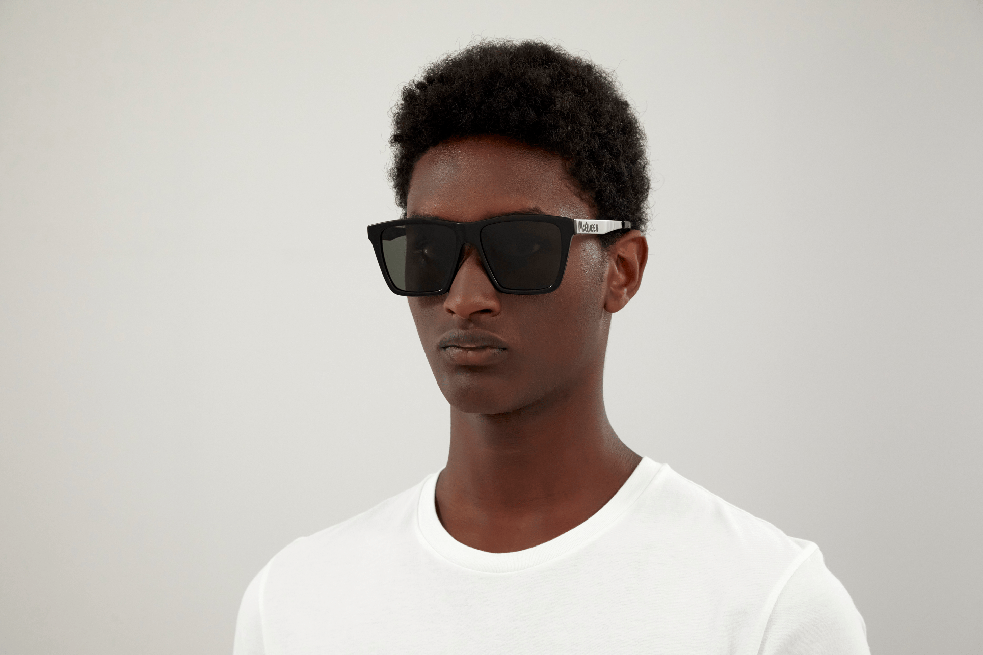 Alexander McQueen AM0352S Sunglasses - Luxury Designer Shades for Men & Women - UV Protection & Polarized Lenses - Perfect for Outdoor Activities, Travel & Fashion Statements