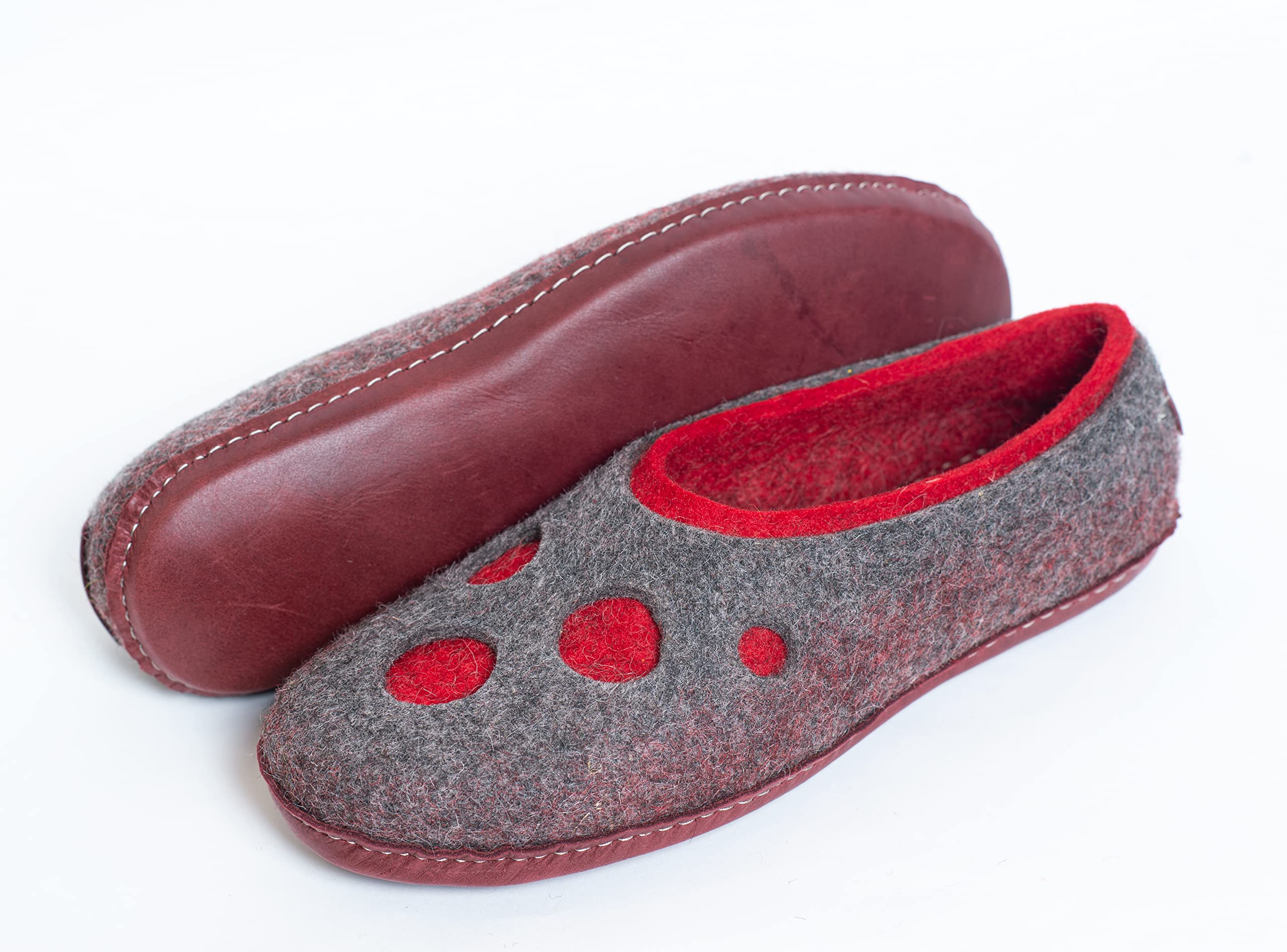 Moon Craters Men's Gray Felted Wool Slippers - Handmade Warm House Shoes for Indoor & Outdoor Use - Cozy Winter Home Footwear for Relaxing by the Fireplace