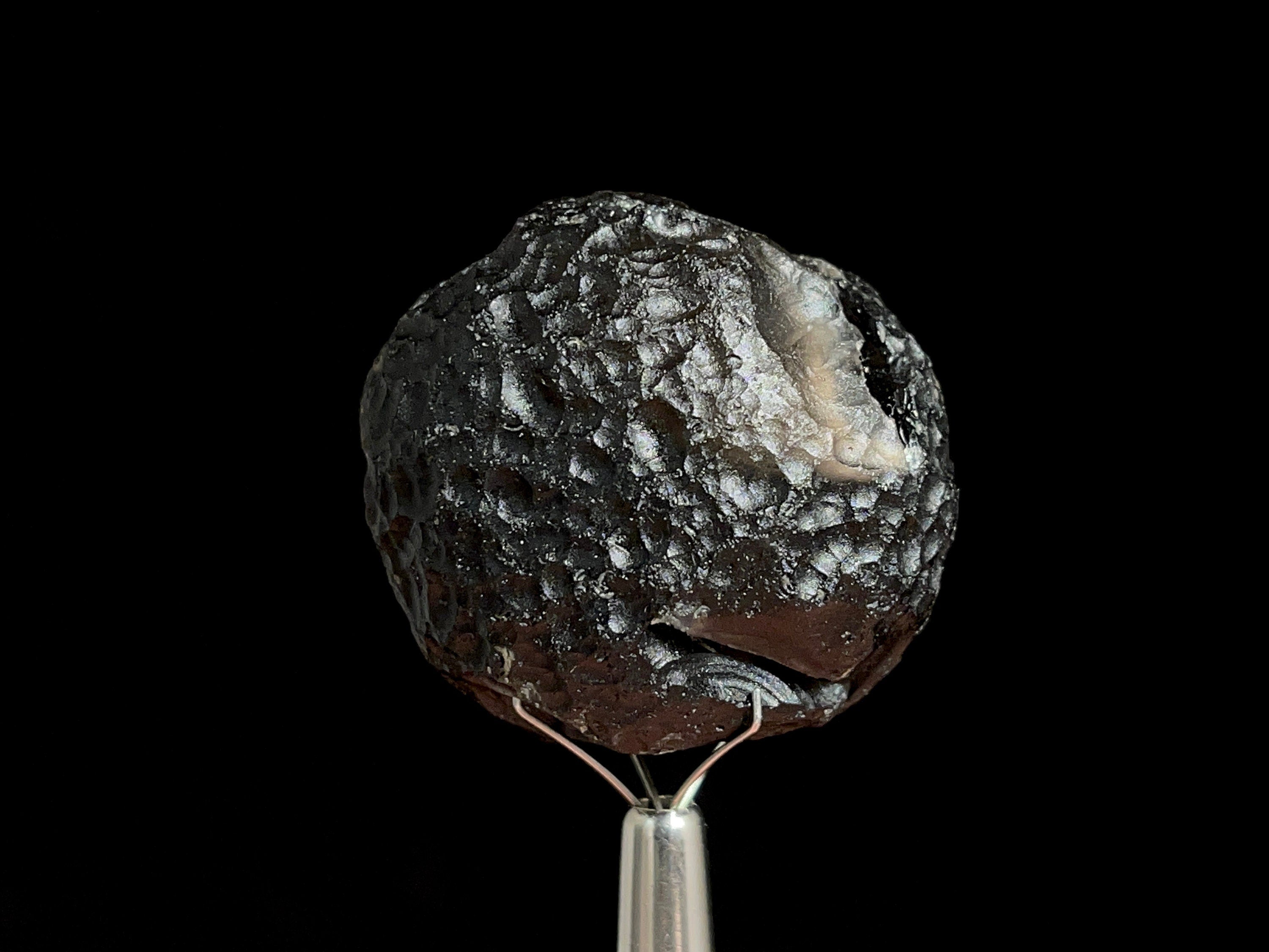 AAA Grade COLOMBIANITE Raw Crystal - Natural Obsidian Tektite Stone for Gothic Home Decor & Spiritual Healing | Perfect for Meditation, Jewelry Making & Wiccan Altars