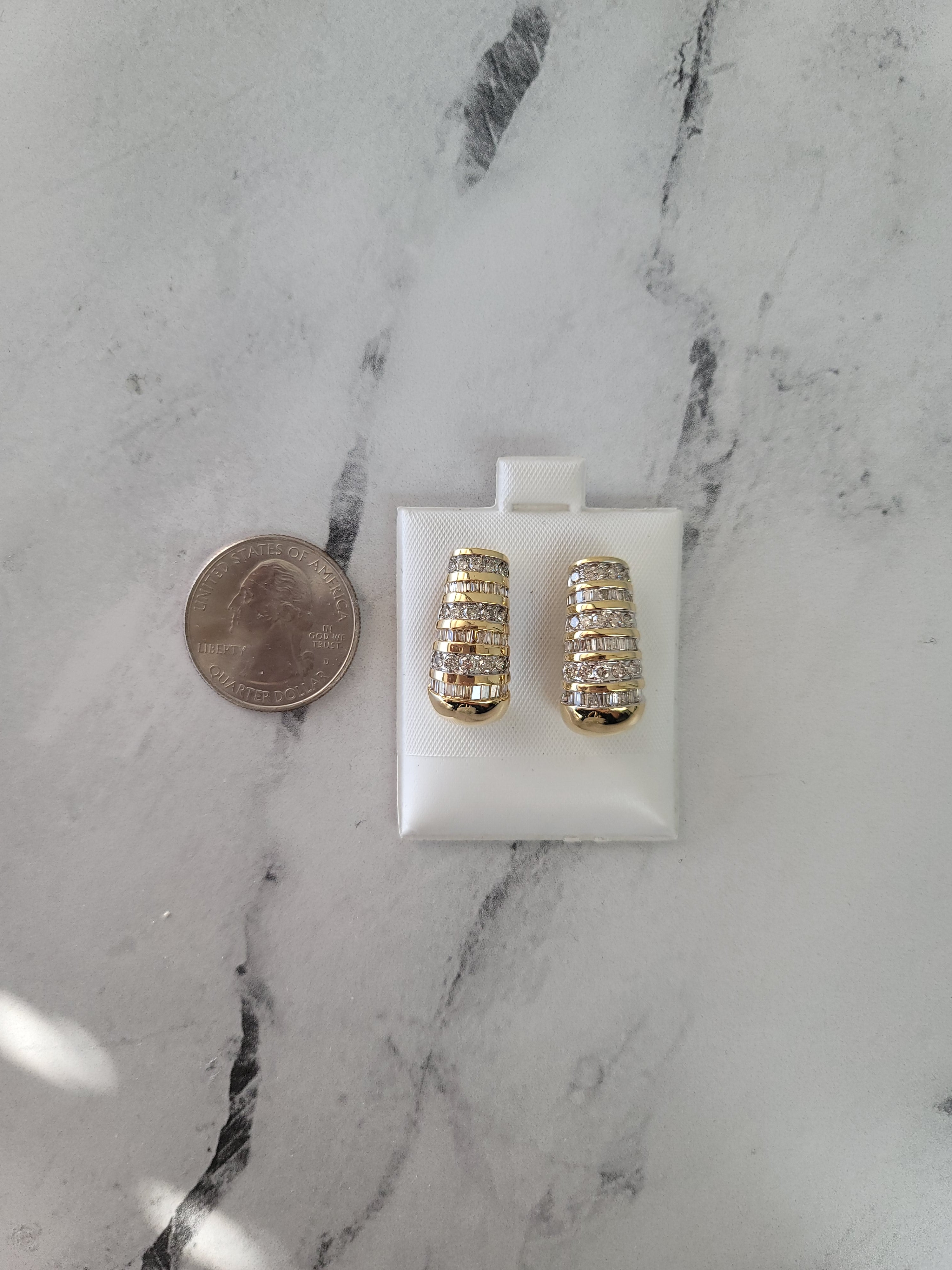 2 Carat Round & Baguette Diamond Earrings in 14k Yellow Gold - Elegant Jewelry for Weddings, Anniversaries & Special Occasions