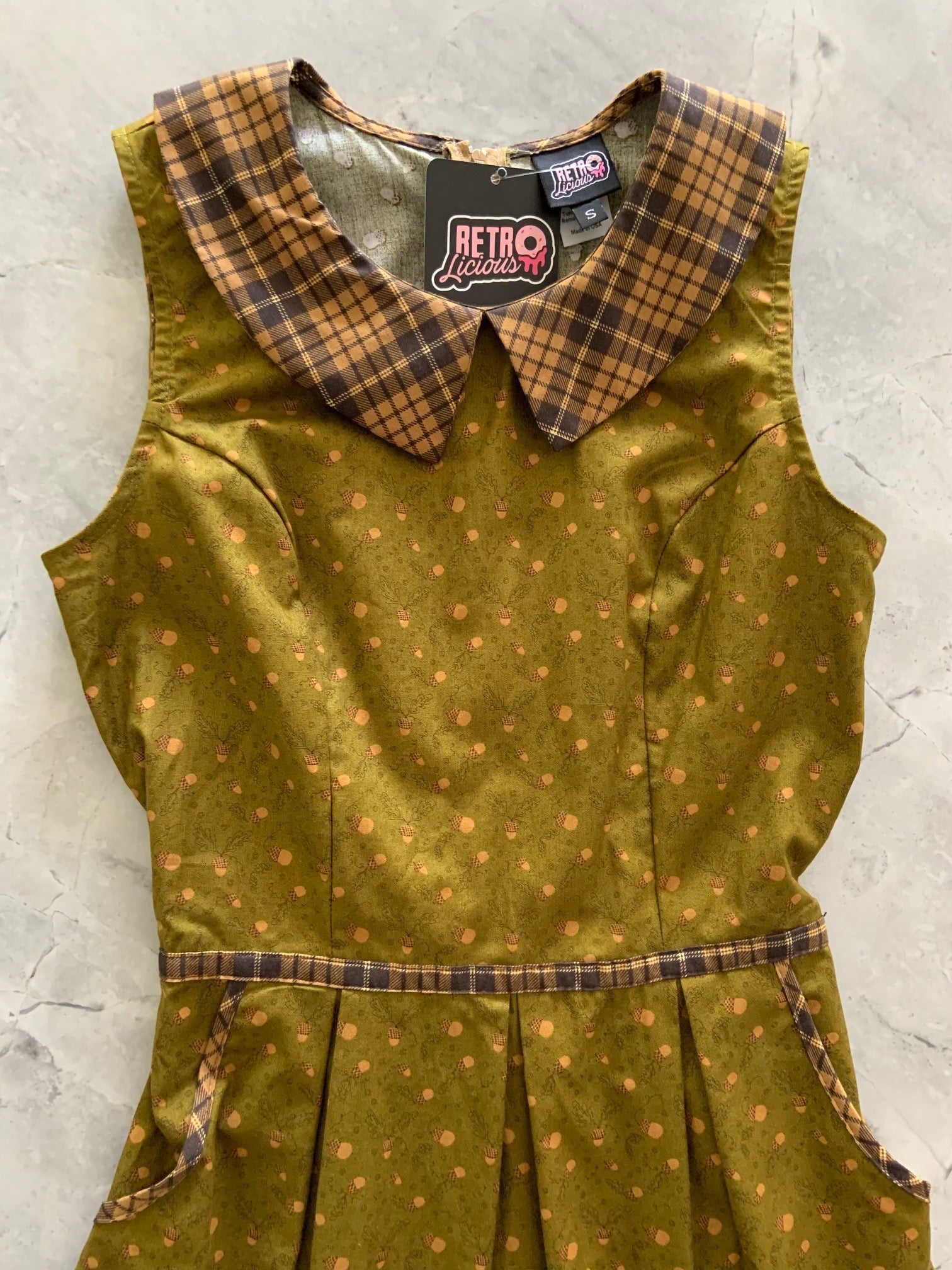 Stylish Acorn Collared Dress for Women - Elegant Fall Fashion for Office, Date Night & Special Occasions