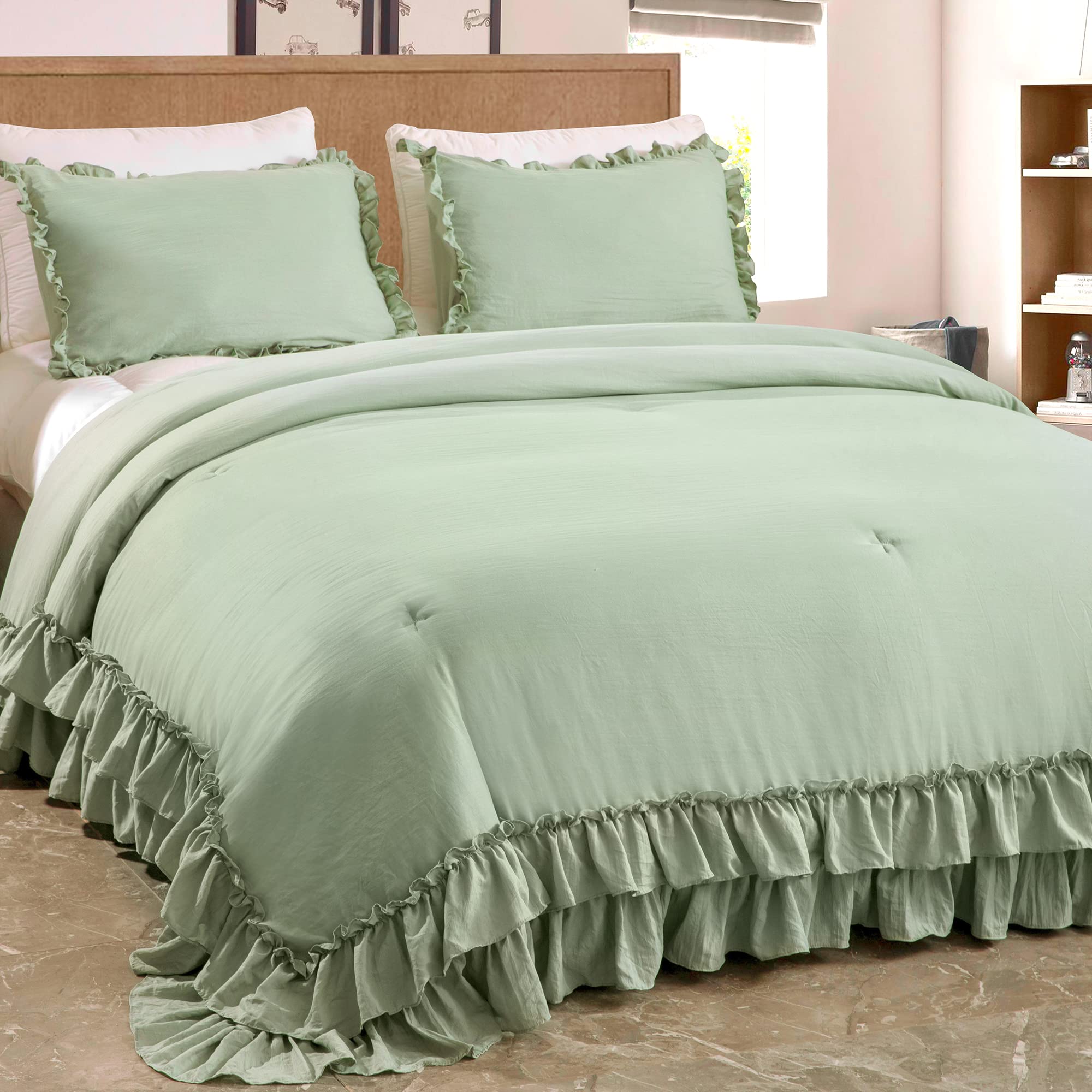 QSH Sage Green Comforter Set Queen - 3 Piece Shabby Chic Ruffled Bedding | Lightweight Fluffy Microfiber Comforter for Cozy Bedroom Decor | Perfect for Guest Rooms, Master Bedrooms & Farmhouse Style Homes