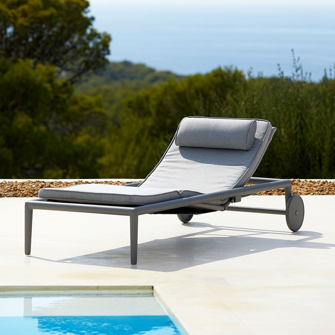 Foersom Hiort Lorenzen Conic SoftTouch Sunbed - Premium Outdoor Seating with Cane Line - Perfect for Poolside, Patio, and Garden Relaxation