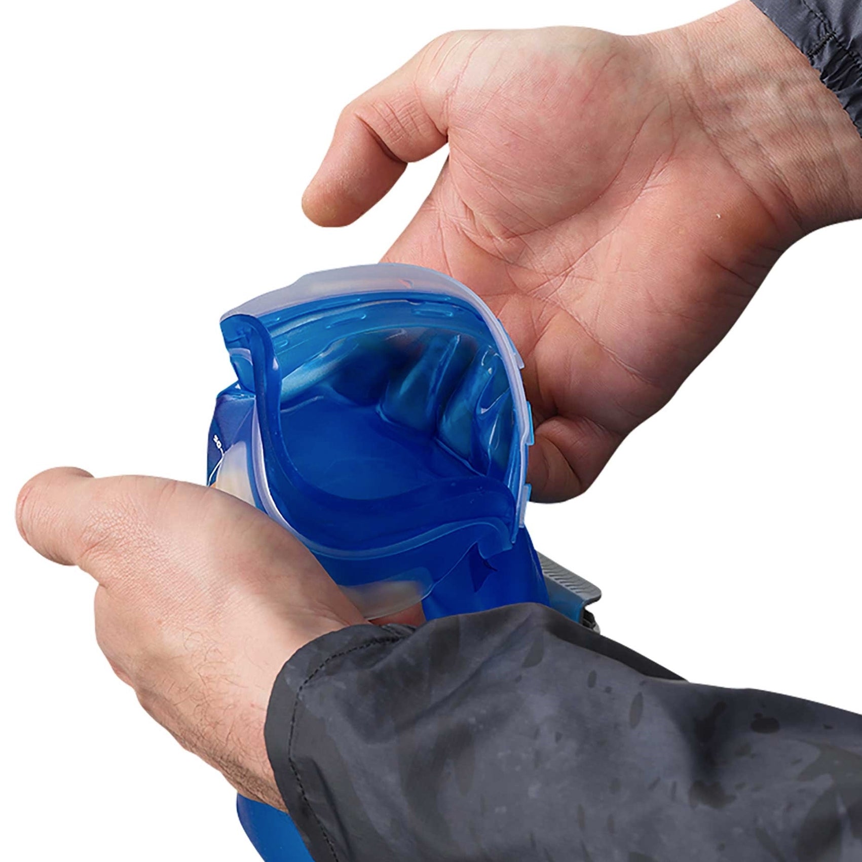 Salomon Soft Reservoir 1.5L Hydration Bladder - Lightweight & Leak-Proof Water Storage for Hiking, Running, Cycling & Outdoor Adventures
