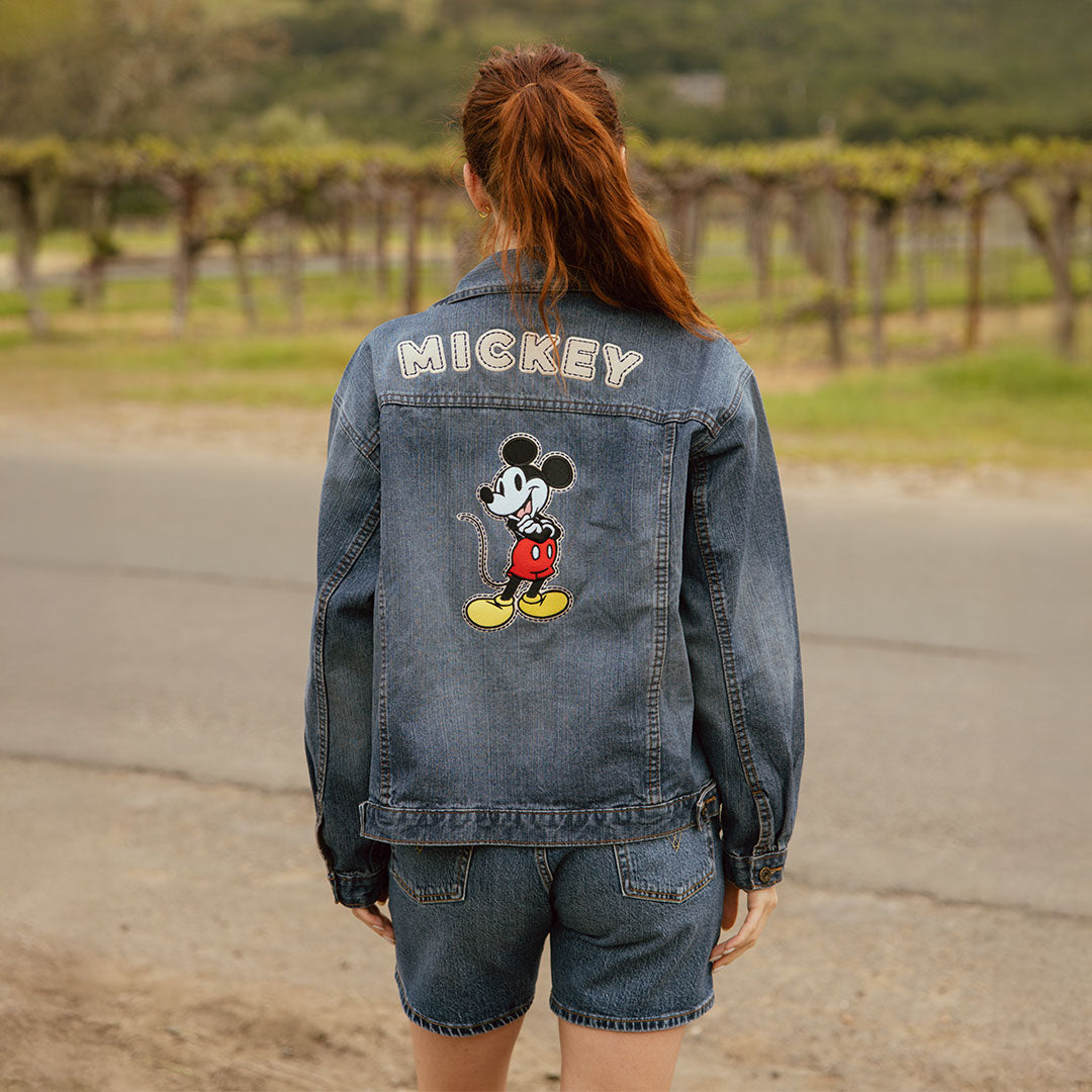 Disney Denim Jacket for Women & Men - Vintage Disney Character Denim Jacket - Casual Outerwear for Disney Fans, Theme Parks & Everyday Wear