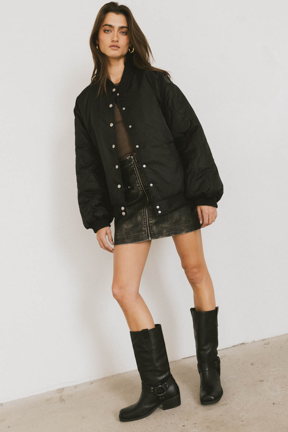 Madilyn Black Bomber Jacket for Women - Stylish Outerwear for Casual & Streetwear Fashion - Perfect for Fall & Winter Layering