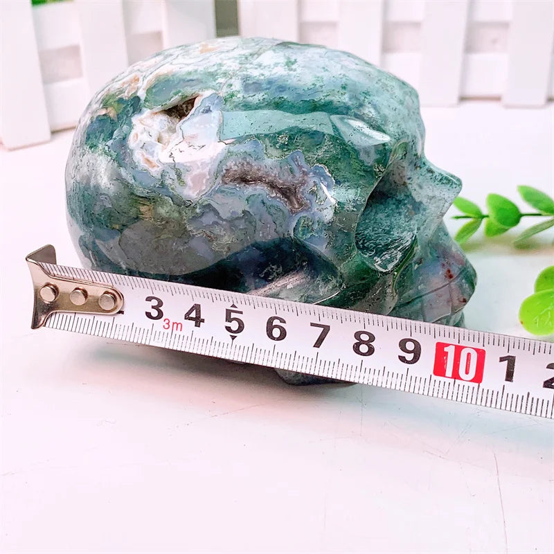 Natural Moss Agate Skull Carving - Handmade Mini Crystal Statue Figurine for Home Decor, Witchcraft Altar, Halloween Decoration & Spiritual Gift (1 Piece, 826g) - Perfect for Meditation Spaces, Gothic Decor & Unique Gift Giving