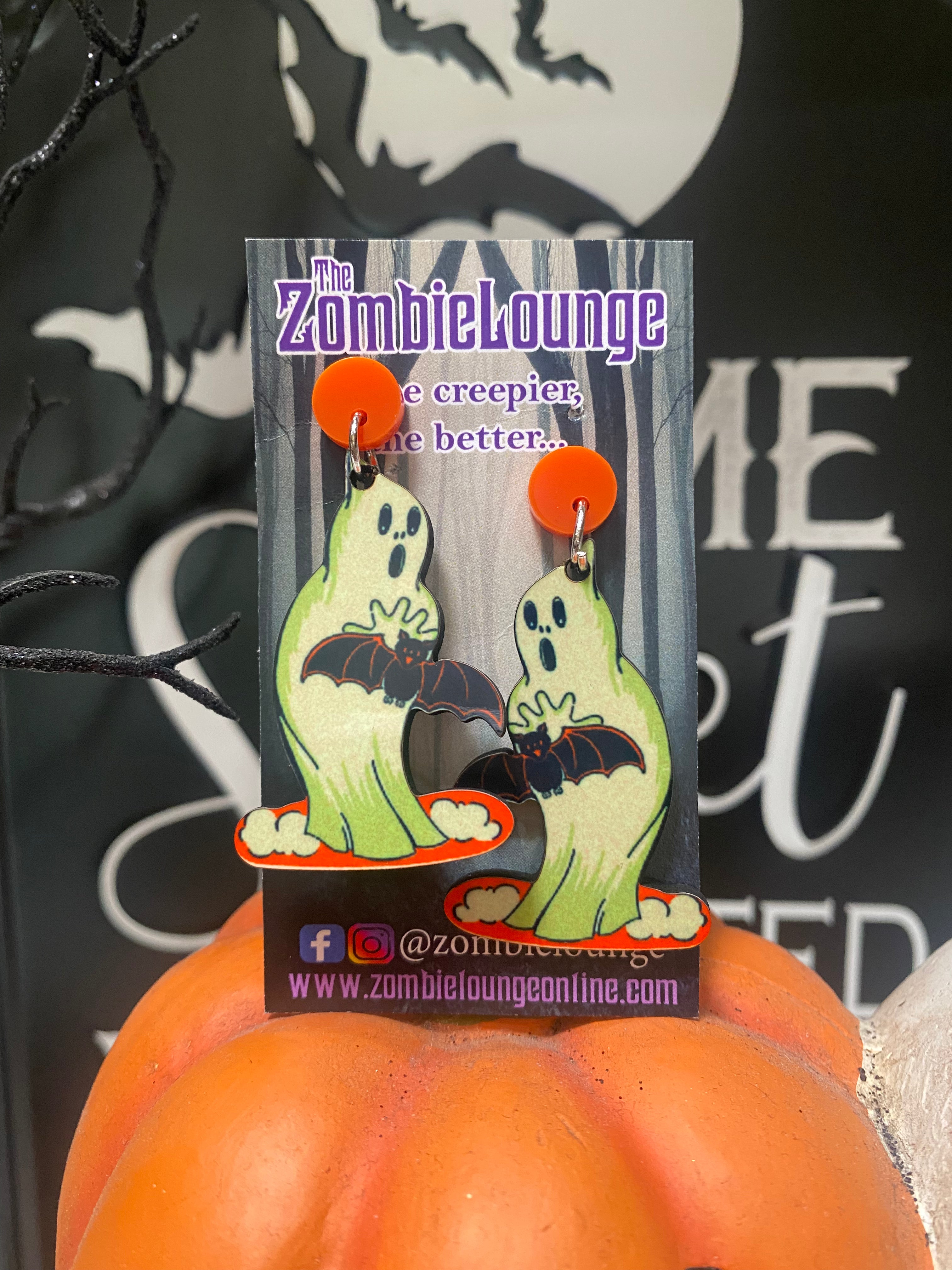 Vintage Ghost Earrings for Women - Spooky Halloween Jewelry, Gothic Dangle Drop Earrings - Perfect for Halloween Costumes, Cosplay, and Gothic Fashion