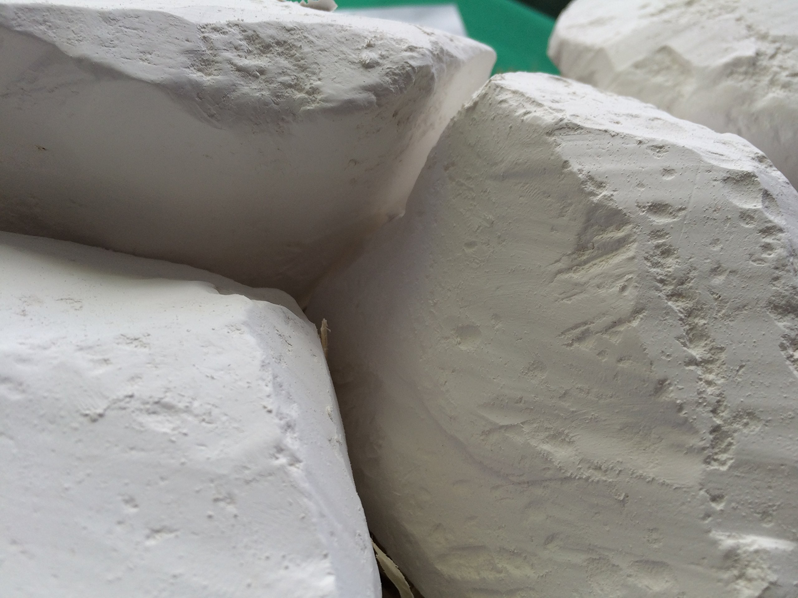 Uclays Natural Edible Red Chalk Chunks for Eating - 1 lb (450g) - Perfect for Baking, Cooking, and Unique Food Decorations