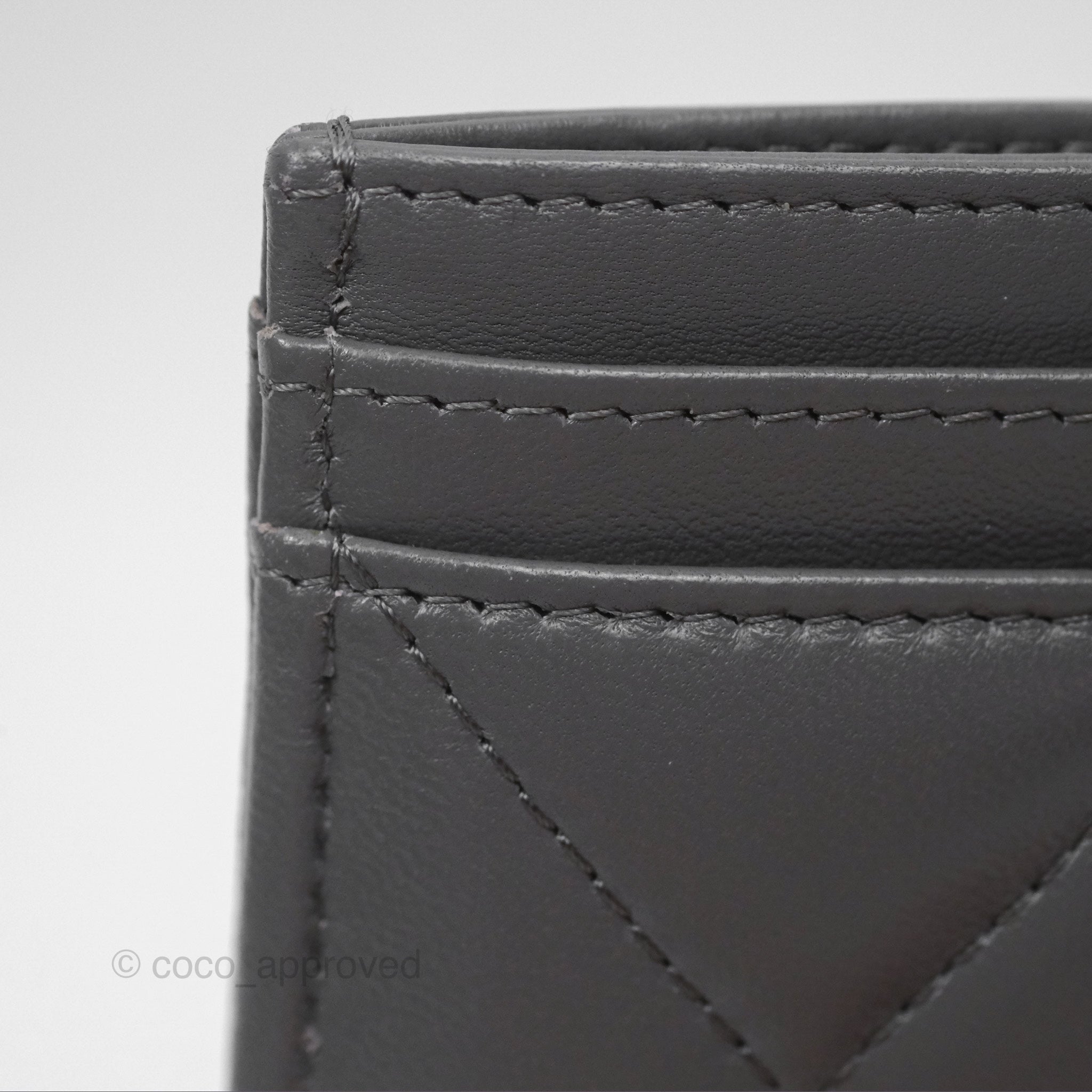 Chanel 19 Quilted Grey Leather Card Holder with Silver Hardware - Luxury Compact Wallet for Everyday Use & Travel