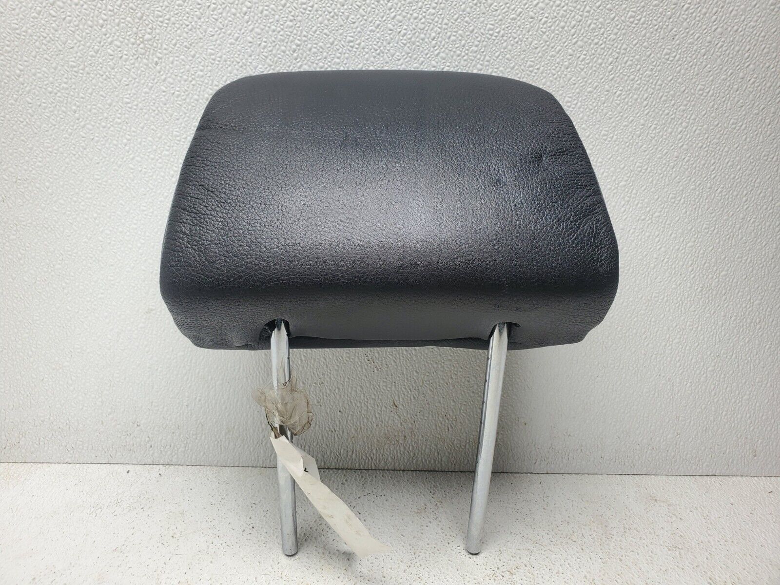 2004-2006 BMW X5 Front Right Seat Headrest Genuine Leather OEM Replacement - Perfect for Car Interior Upgrades & Comfort Enhancement