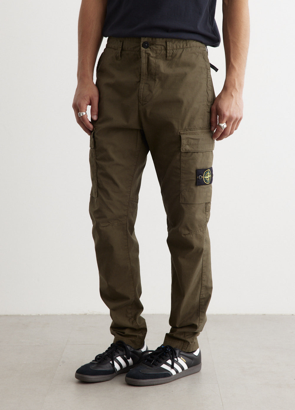 Stylish Badge Cargo Pants for Men & Women - Durable Military-Inspired Work Pants with Multiple Pockets | Perfect for Outdoor Activities, Workwear & Street Fashion