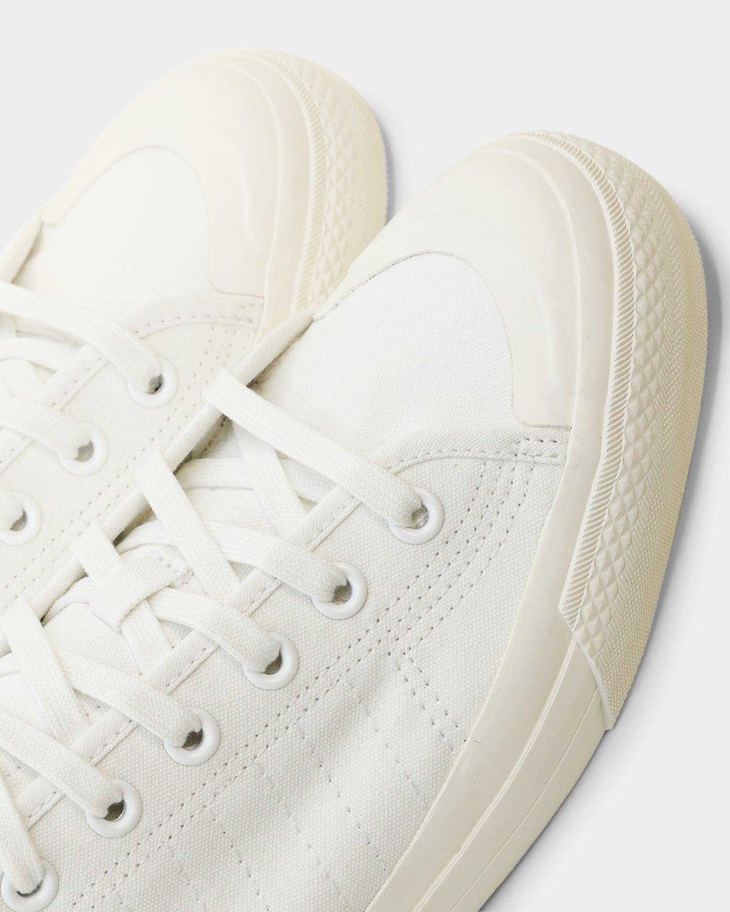 Adidas Nizza RF Cloud White/Off White Sneakers - Men's Casual Shoes for Walking, Running & Everyday Wear - Comfortable & Stylish Streetwear Fashion