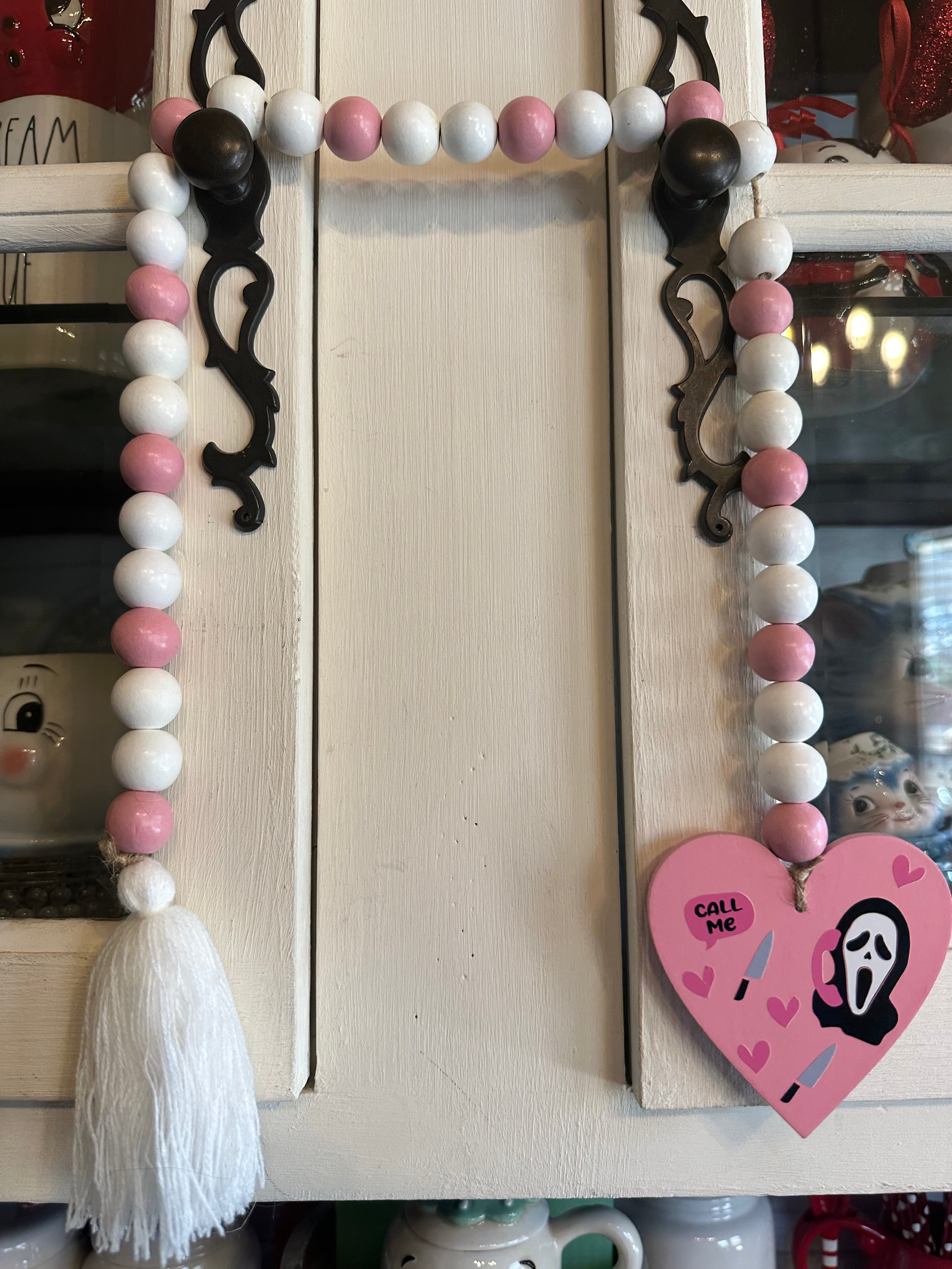 Halloween Ghost Beaded Garland - Spooky Decor for Valentines, Parties & Home Decor | Scary Ghost Beads for Themed Events & Seasonal Celebrations