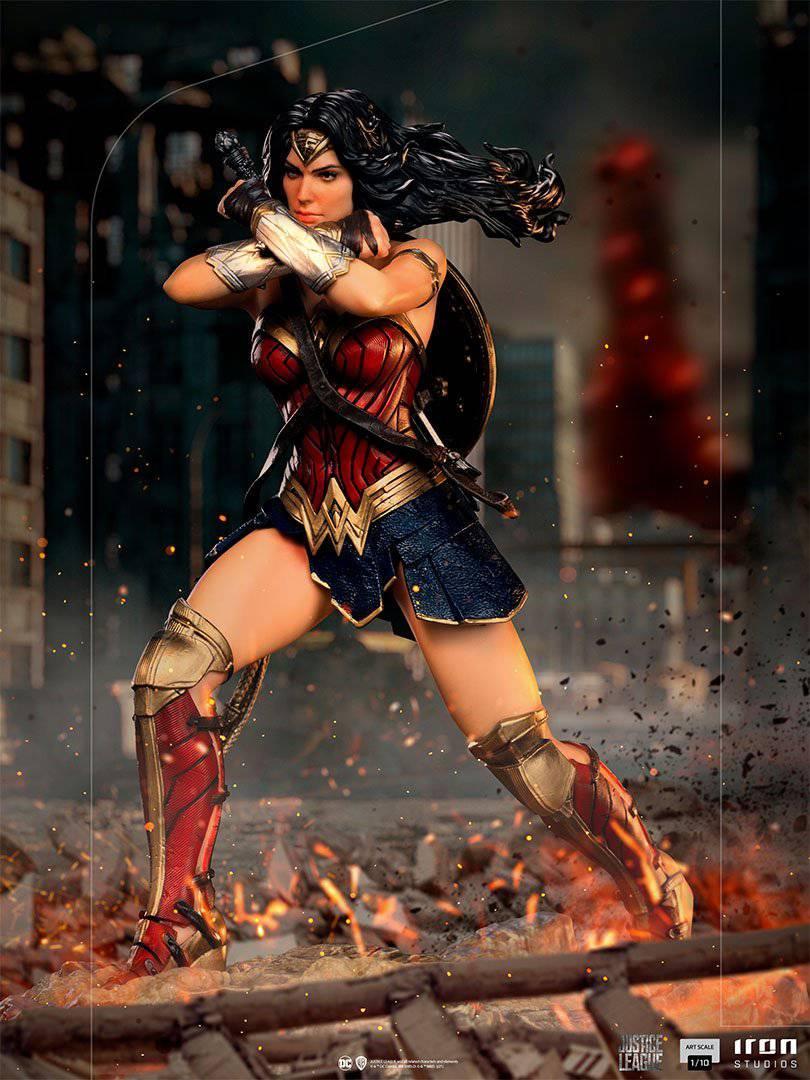 Iron Studios Zack Snyder's Justice League Wonder Woman BDS Art Scale 1/10 Statue - Premium Collectible Figure for DC Fans & Home Decor Display