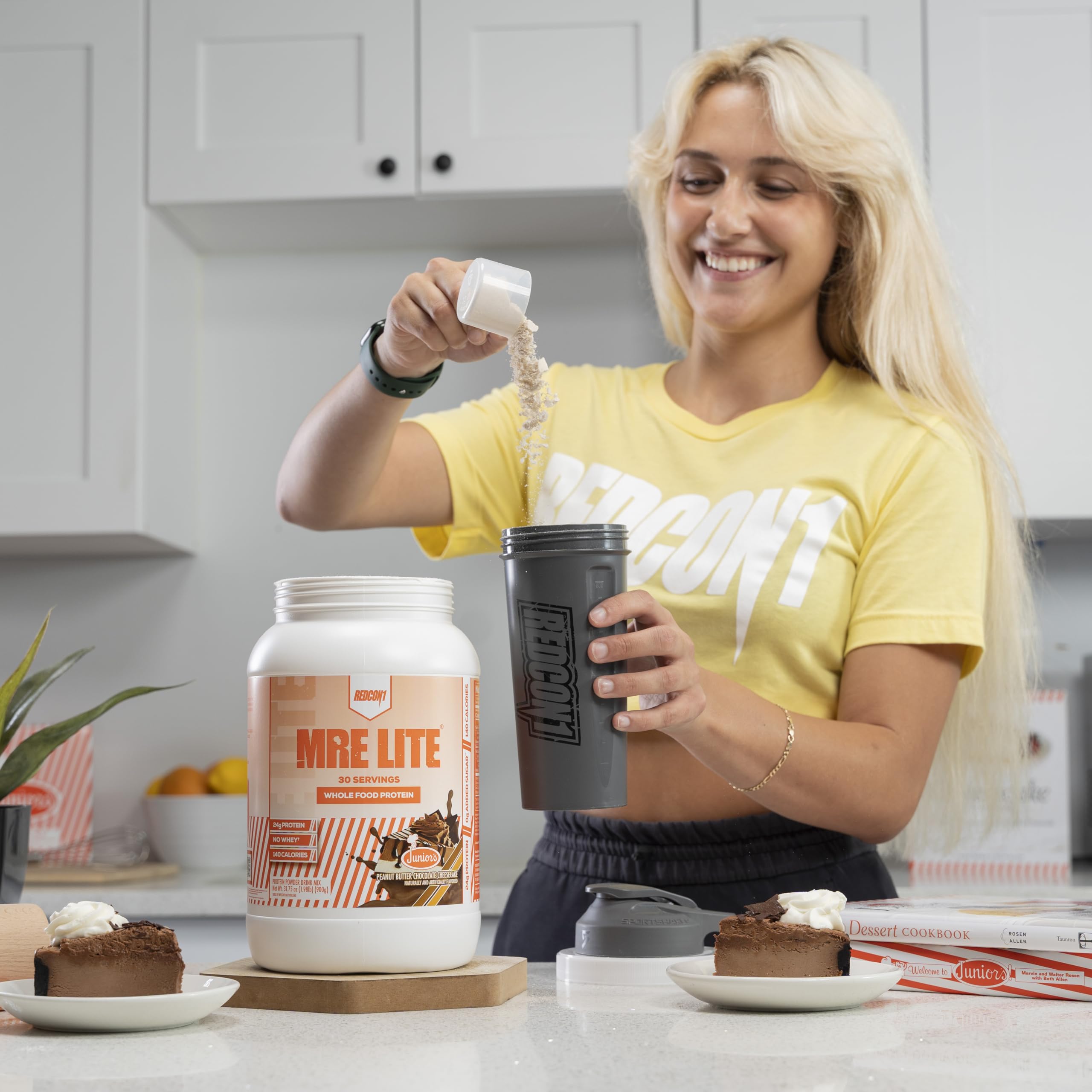 REDCON1 MRE Lite Whole Food Protein Powder for Juniors - Peanut Butter Chocolate Cheesecake Flavor | Low Carb Whey-Free Meal Replacement with Animal Protein Blends & MCT Oils | Easy to Digest (30 Servings) | Perfect for Post-Workout Recovery & Healthy Snacking