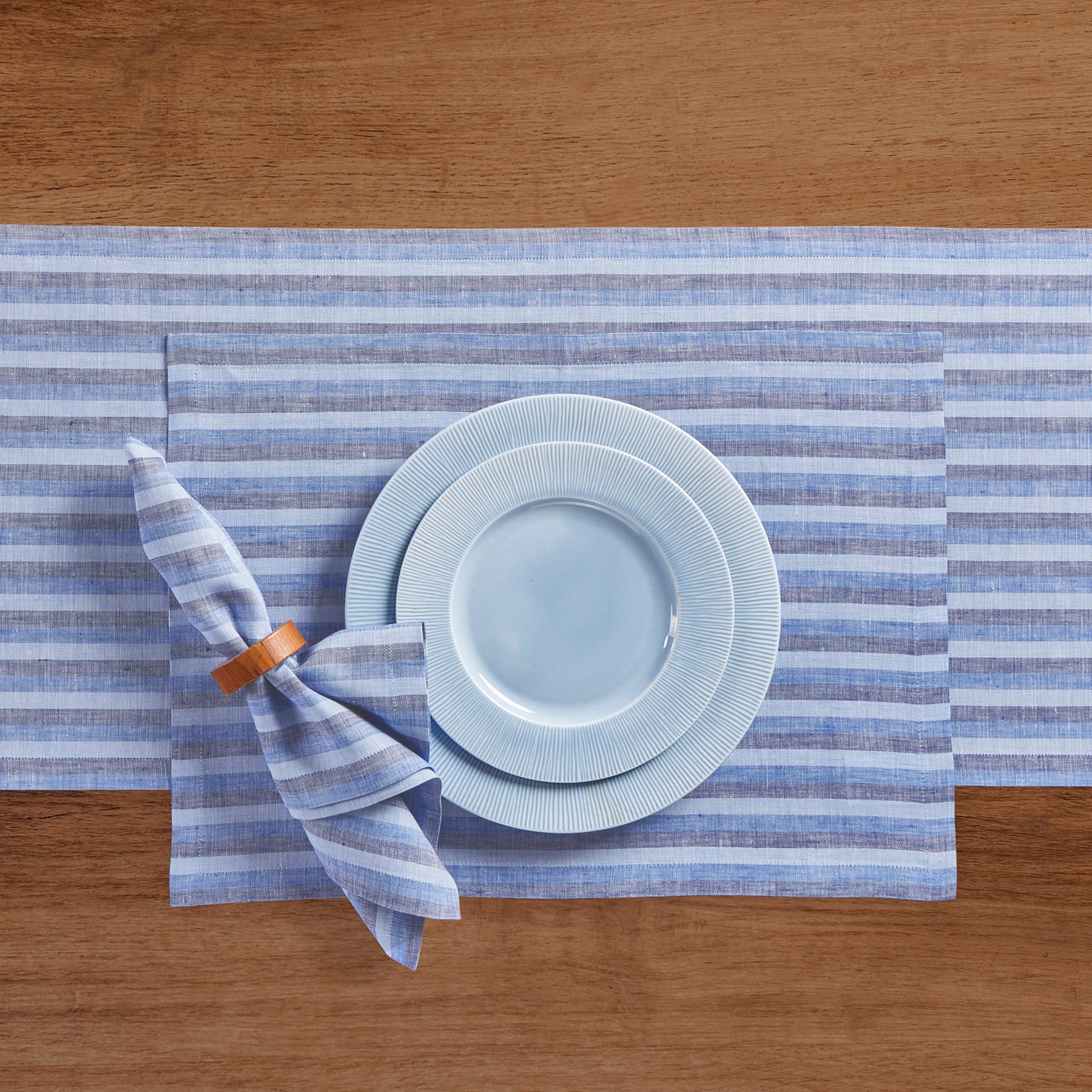 Stylish Bistro Stripe Placemats Set of 4 - Waterproof & Washable Table Mats for Dining Room, Kitchen, or Outdoor Picnic - Perfect for Home Decor and Entertaining