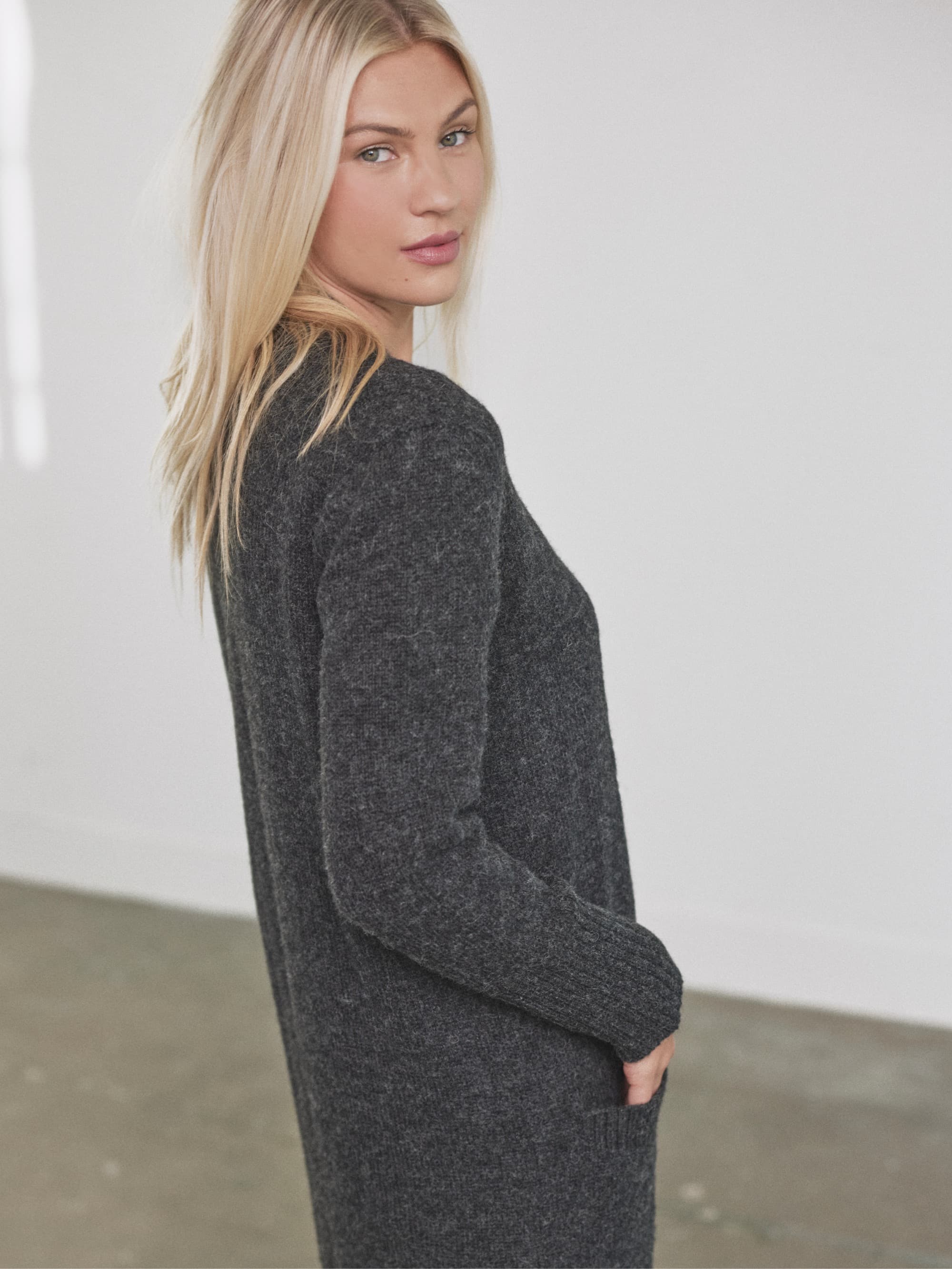 Soft & Cozy Alpaca Wool Long Cardigan for Women - Perfect for Fall & Winter Layering, Office Wear, and Casual Outfits